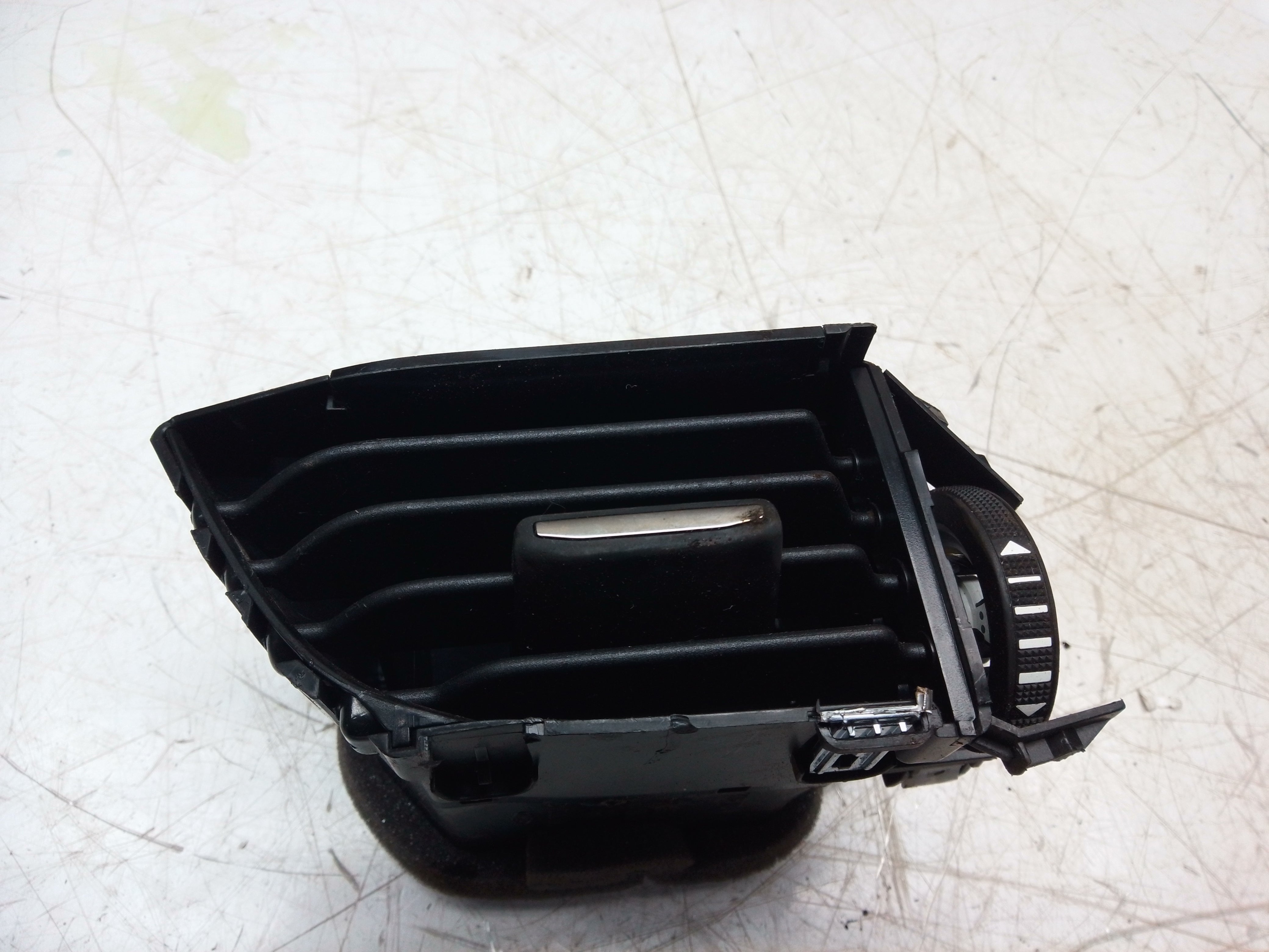 Ford Fiesta 2021 Centre Black Dashboard Vents (H1BB19K617)