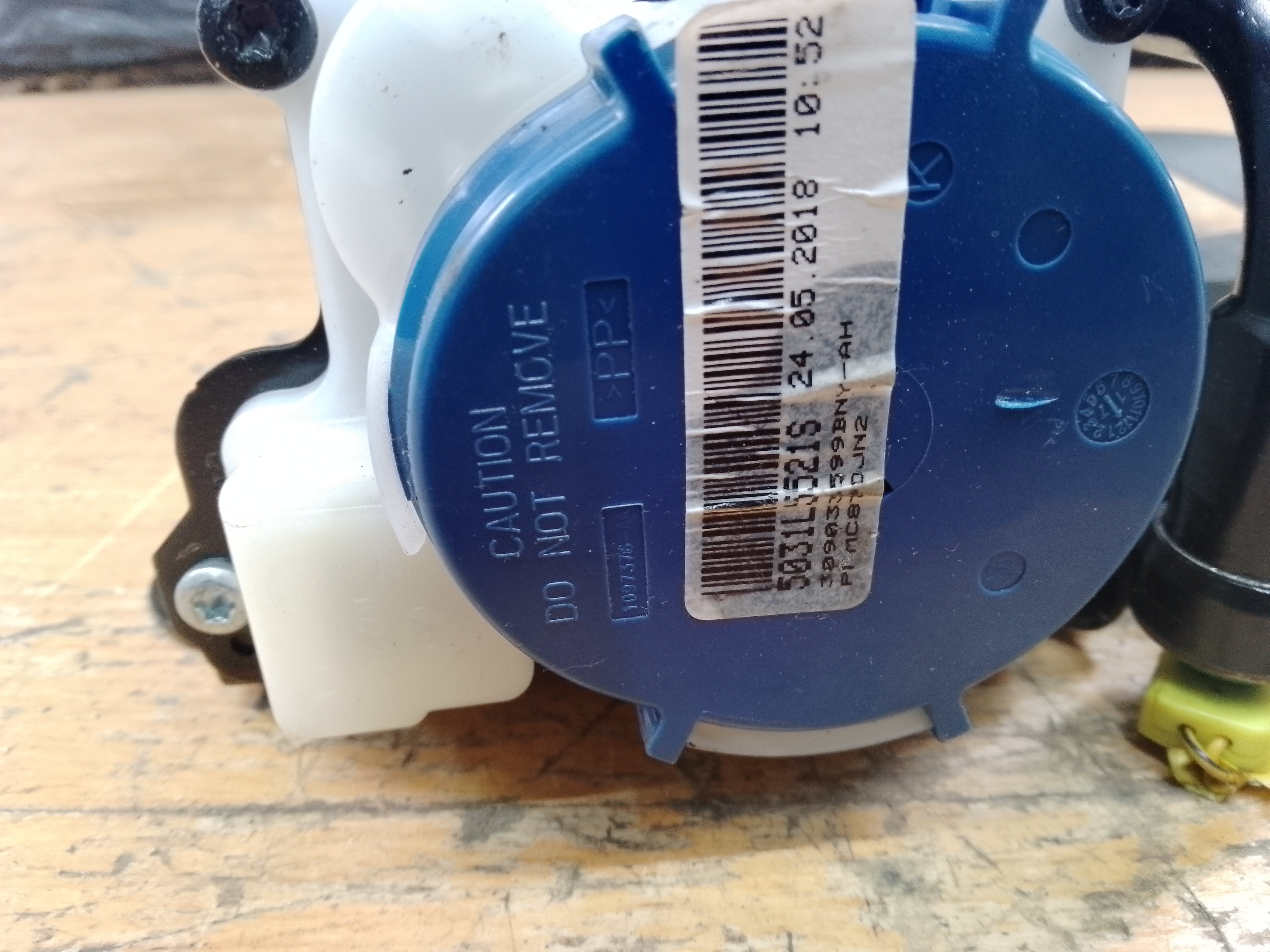 Toyota C-HR 2016-2023 Left Passenger Nearside Front Seat Belt (73220-F4010)