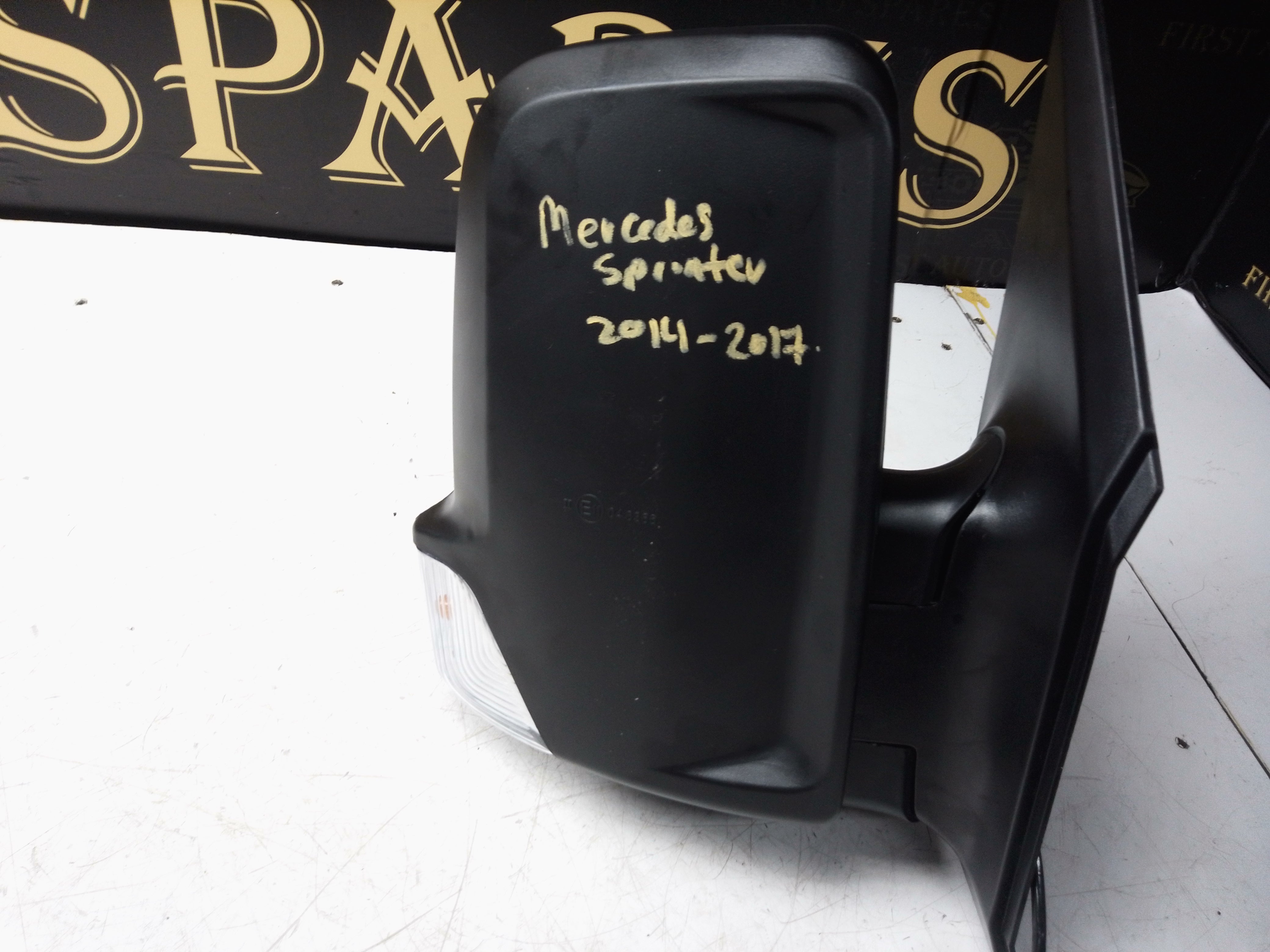 Mercedes Sprinter W906 2014–2017 Right Wing Mirror (Electric)