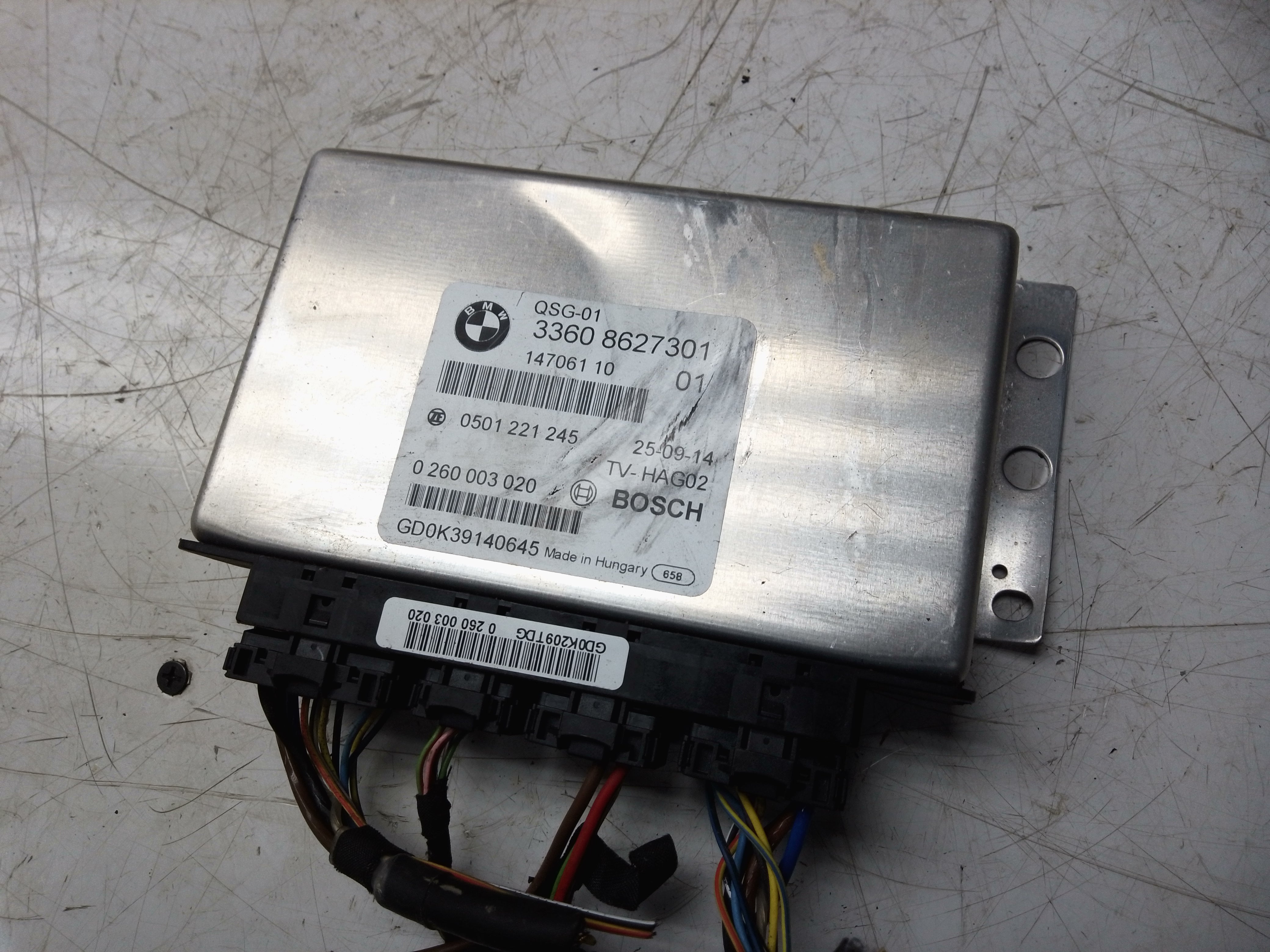 BMW X6 X6M F16 2014-2019 Differential ECU (8627301)