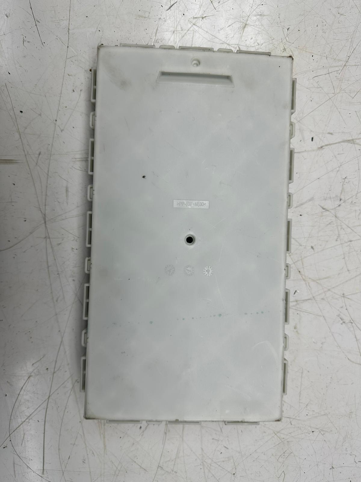 BMW i3 Front Electronic Module / Body Domain Controller (6847035-01)