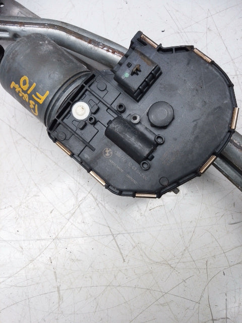 BMW 5 Series F10 F11 2009–2017 Front Wiper Motor & Linkage (7308772)