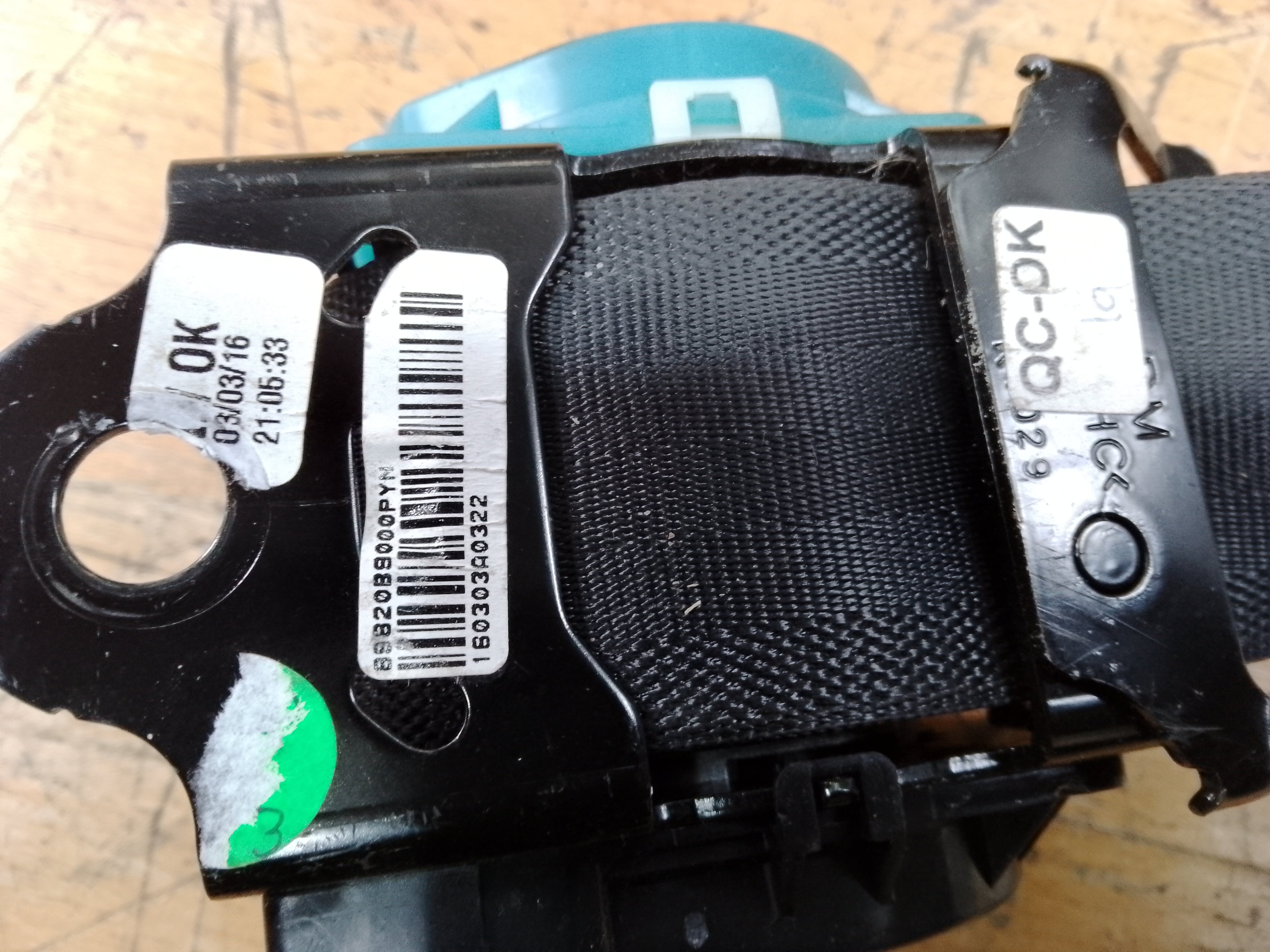 Hyundai i10 2014–21 Driver Right Rear Seat Belt (89820-B9000)