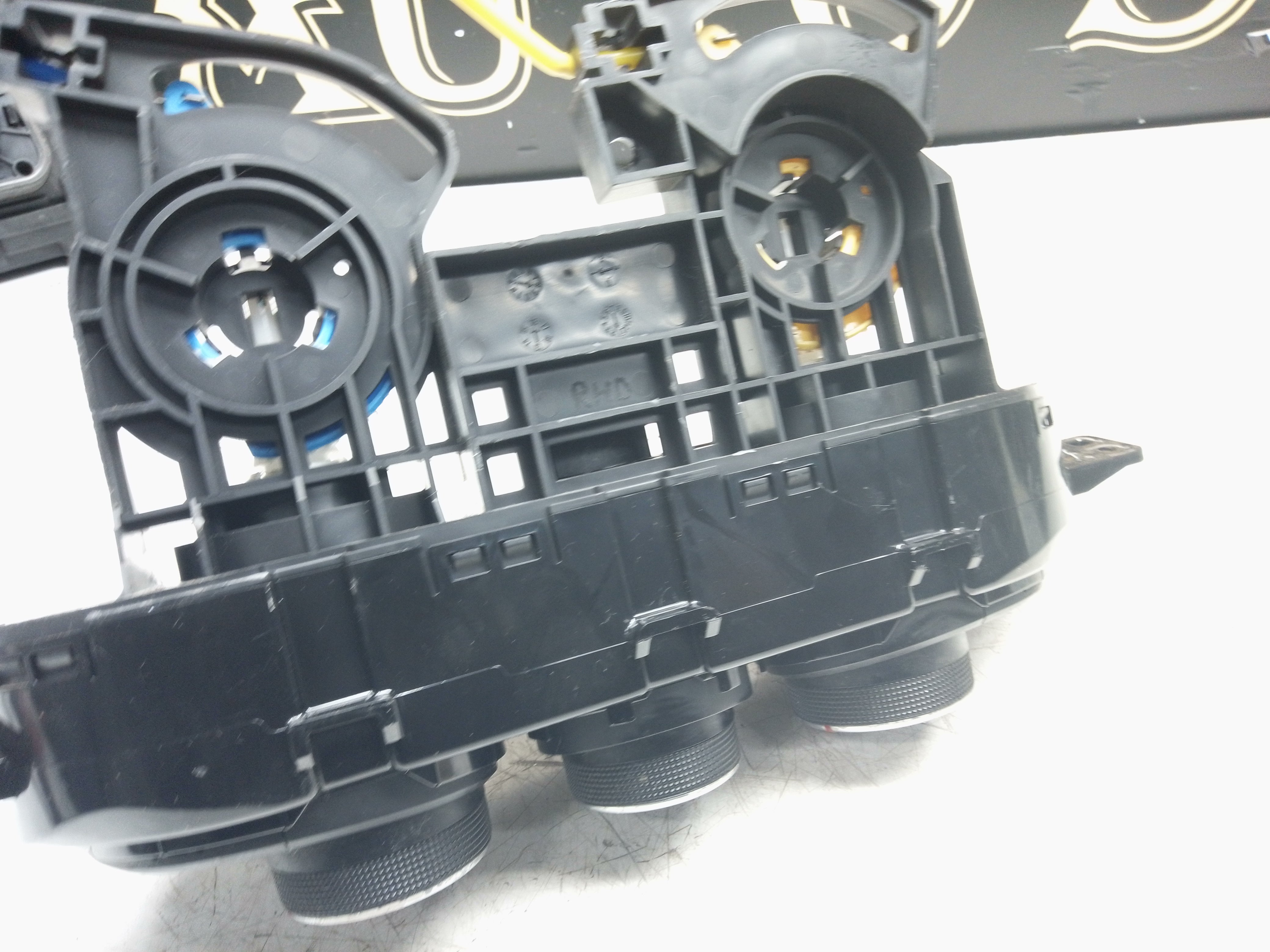 Hyundai i10 2015 A/C Heater Climate Control Panel Genuine (97250-B9400)