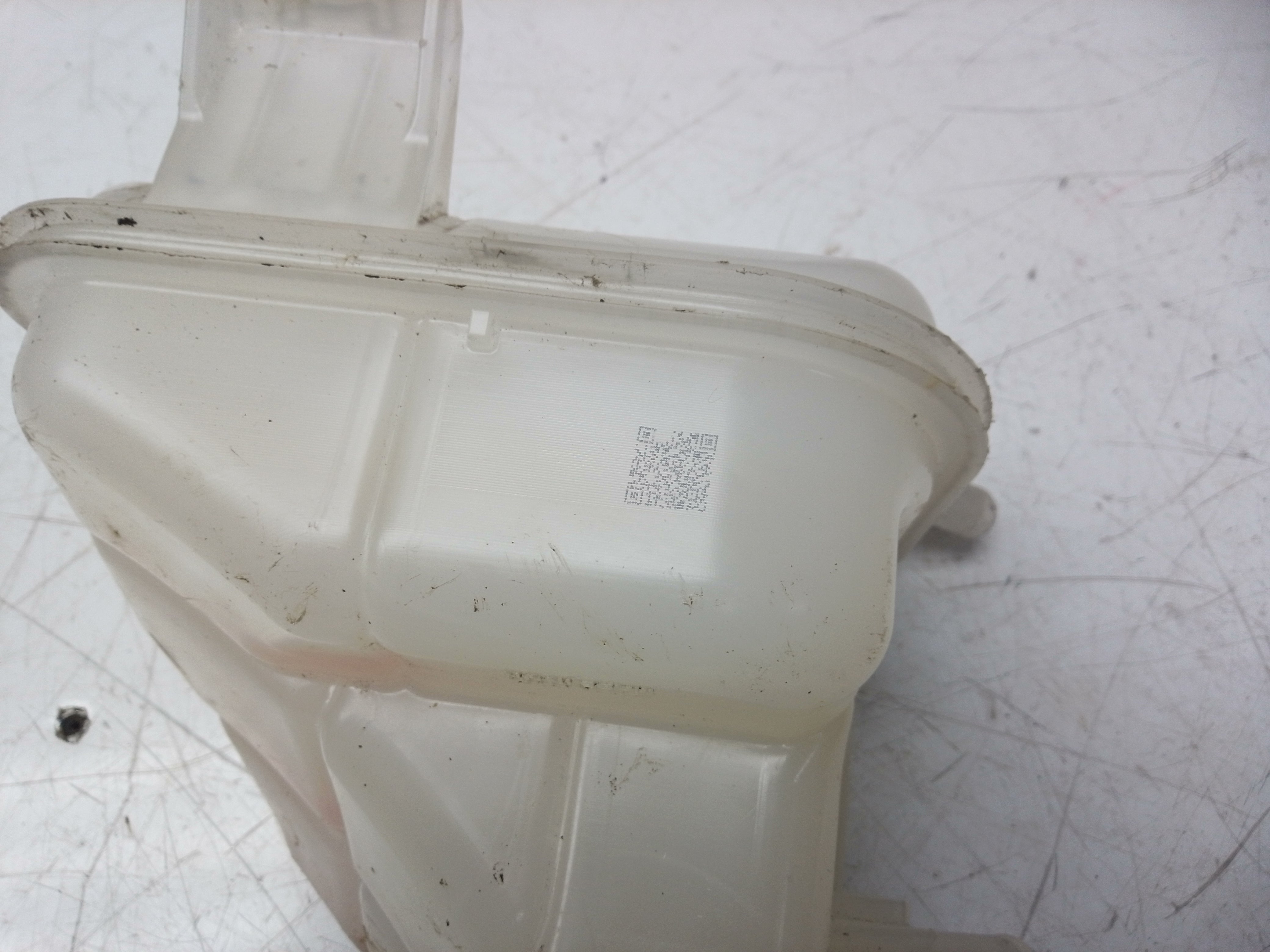 Toyota Corolla & C-HR 2018-2024 Hybrid 1.8 Expansion Tank/Bottle (164A2-0T030)