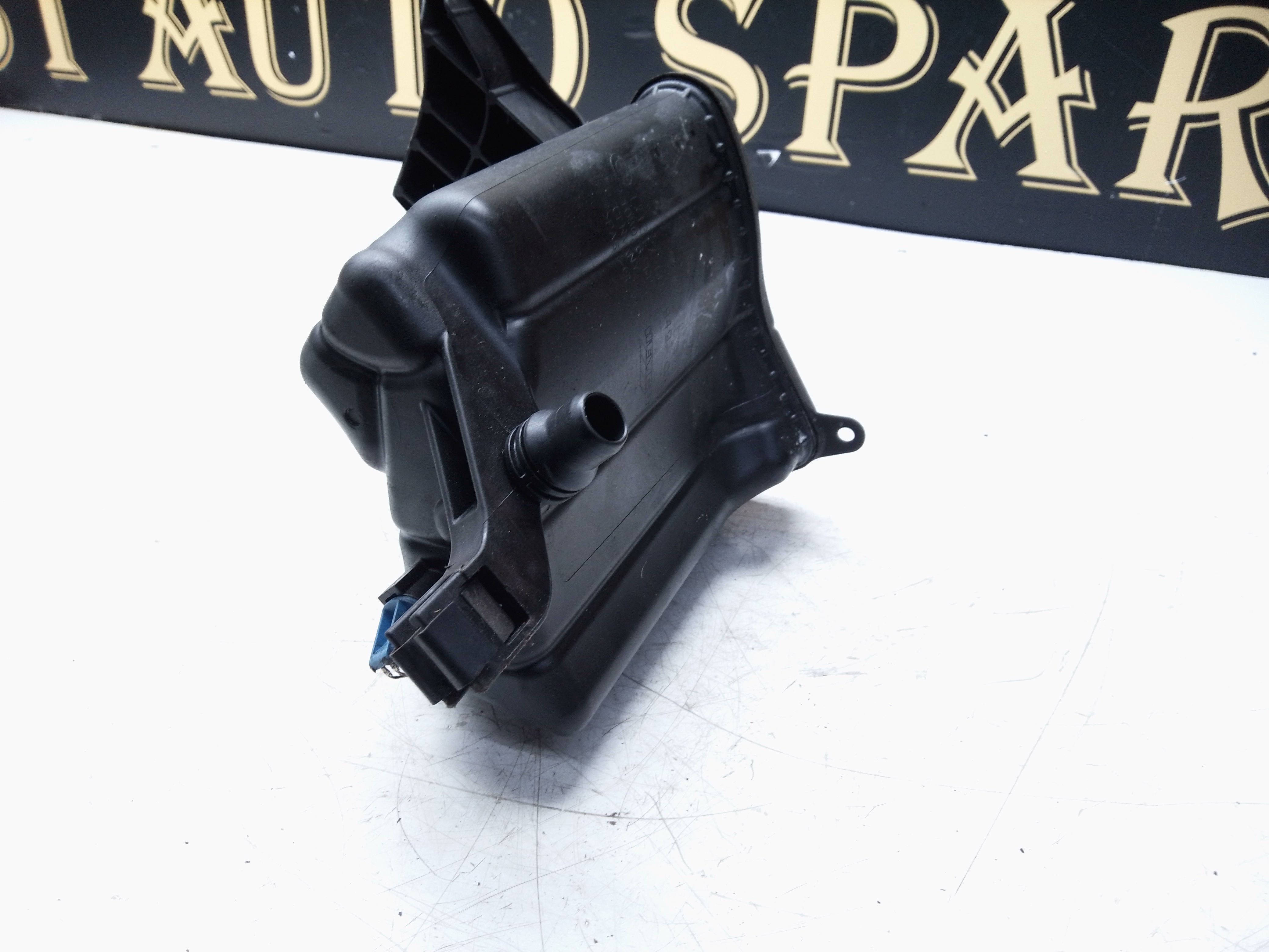 BMW F01 F10 F11 F12 Coolant Tank Bottle Radiator Expansion (7601949)