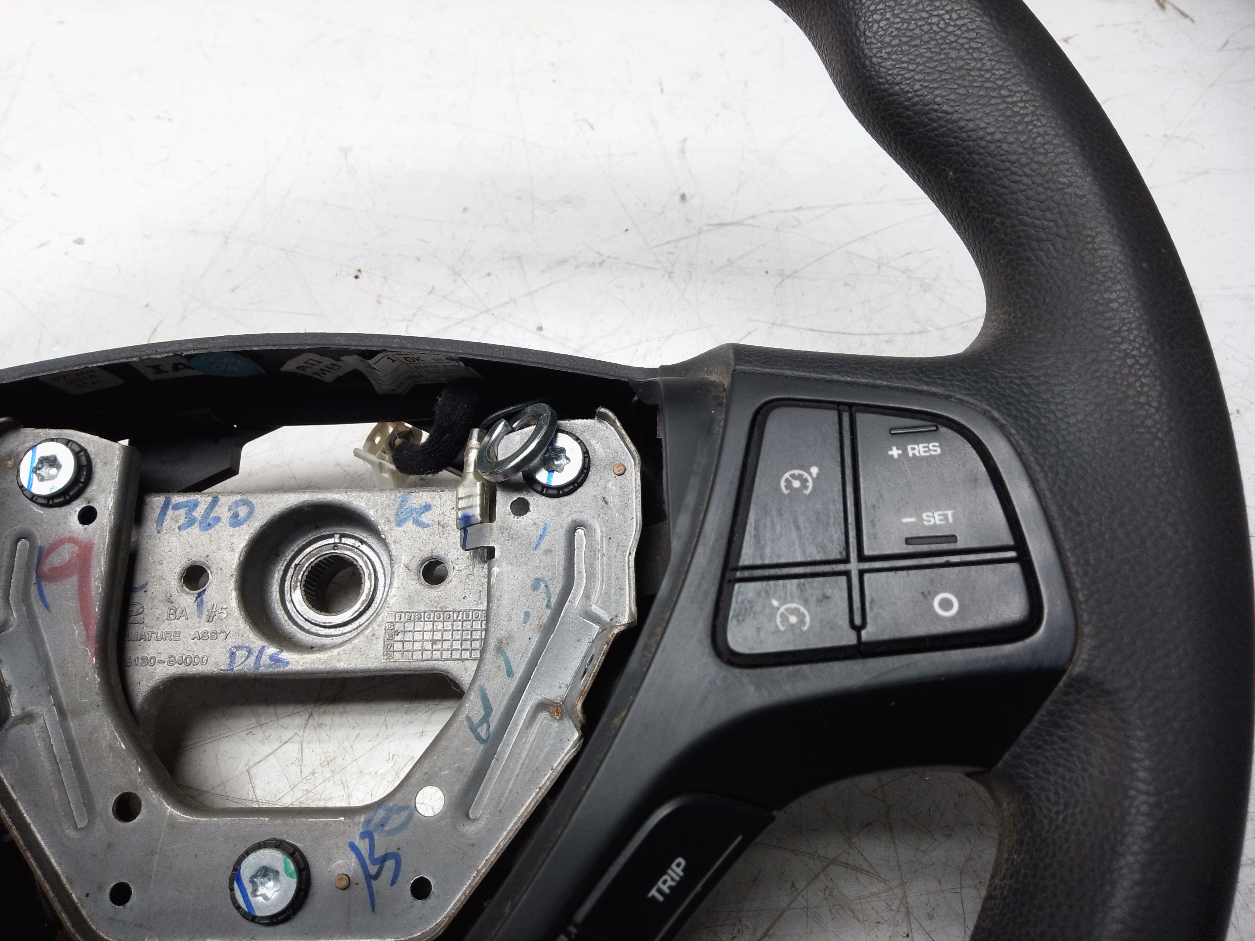 Hyundai i10 2014–2021 Steering Wheel (56100B9040PYN)