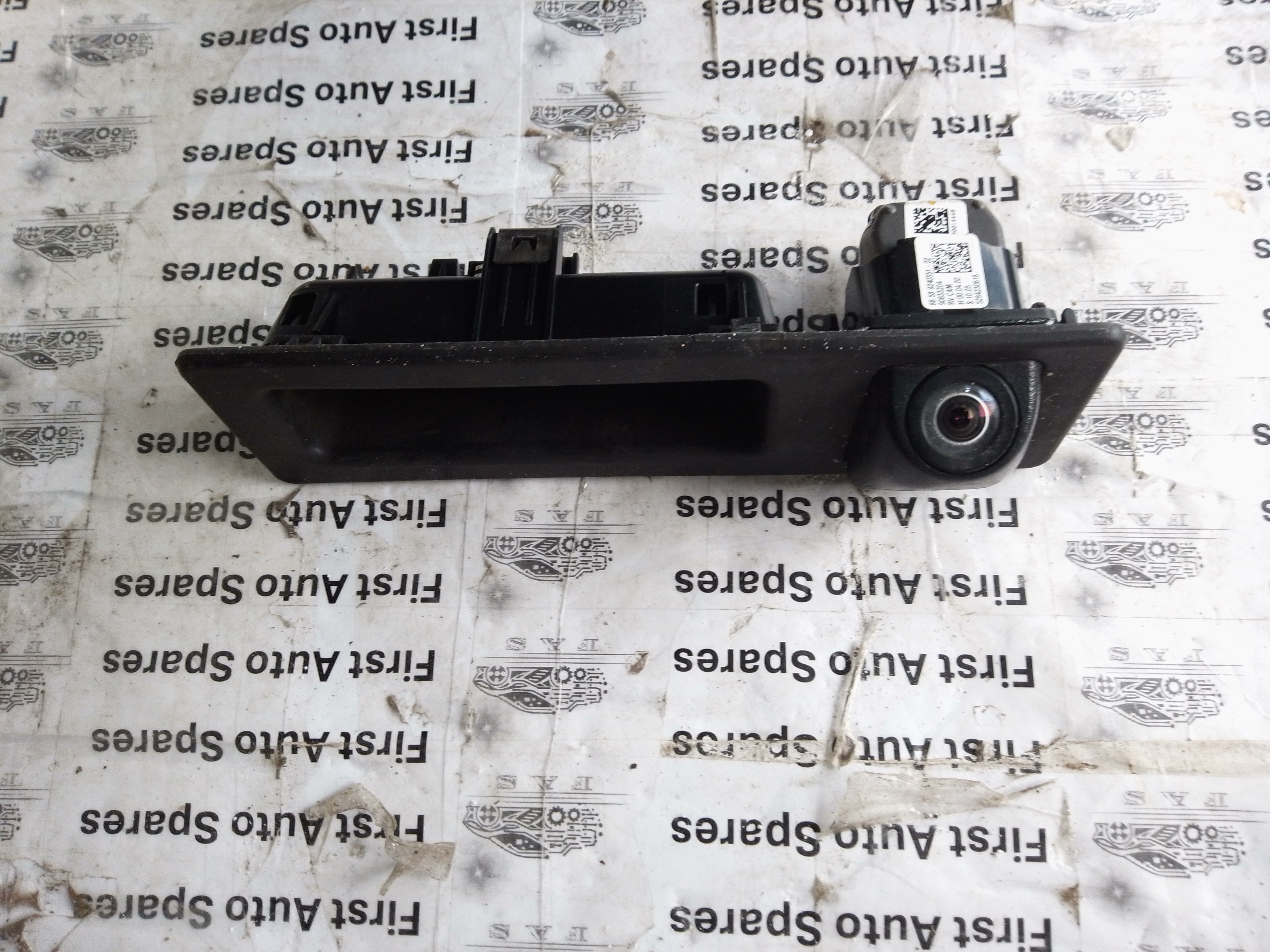 BMW F01 F02 F06 F10 F11 F12 F25 F13 F30 F31 F32 Rear View Camera (9240351)
