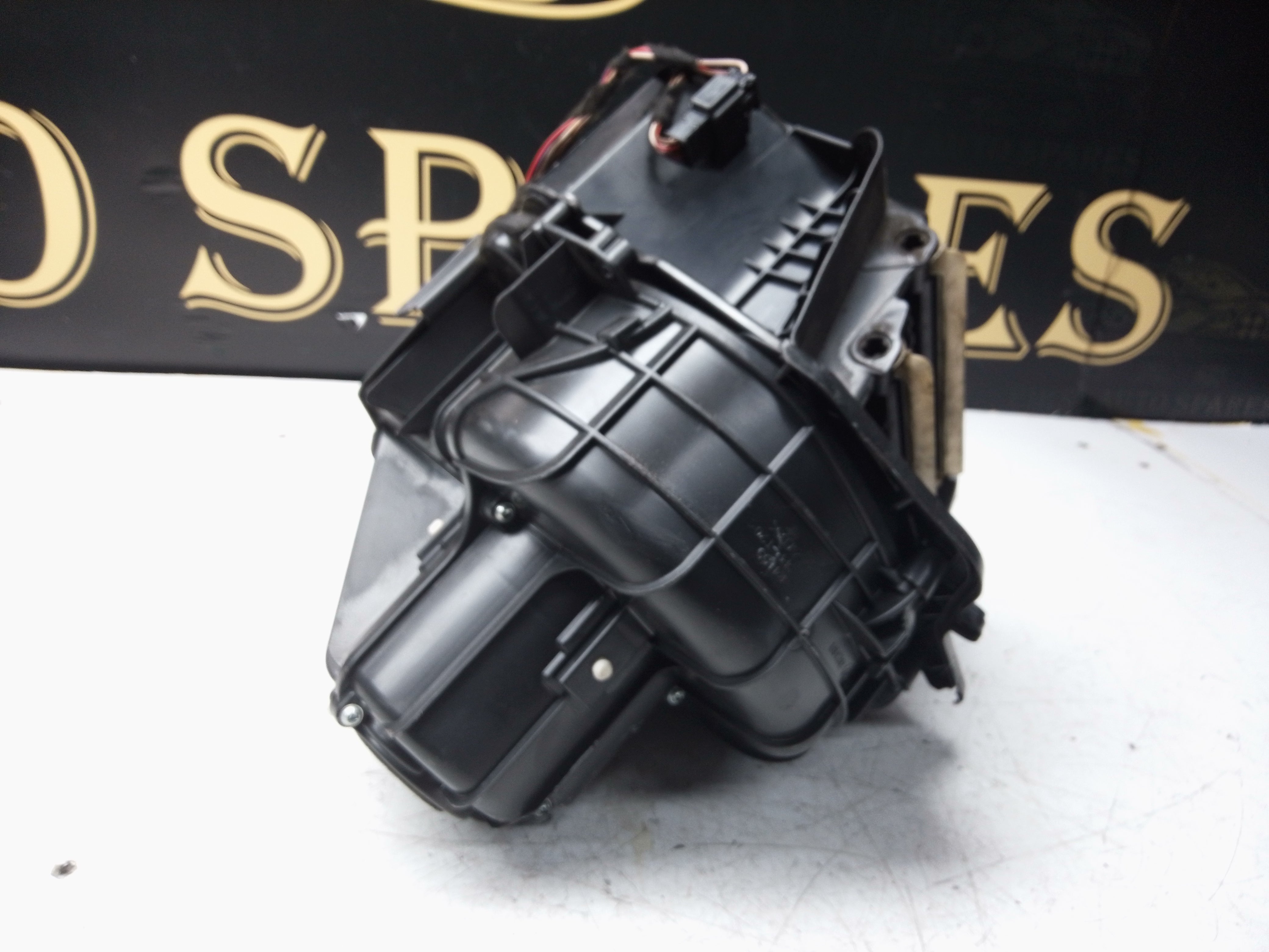 BMW 5 & 6 Series F10 F11 F12 F13 F06 Complete Heat Blower Fan (9248170-04)