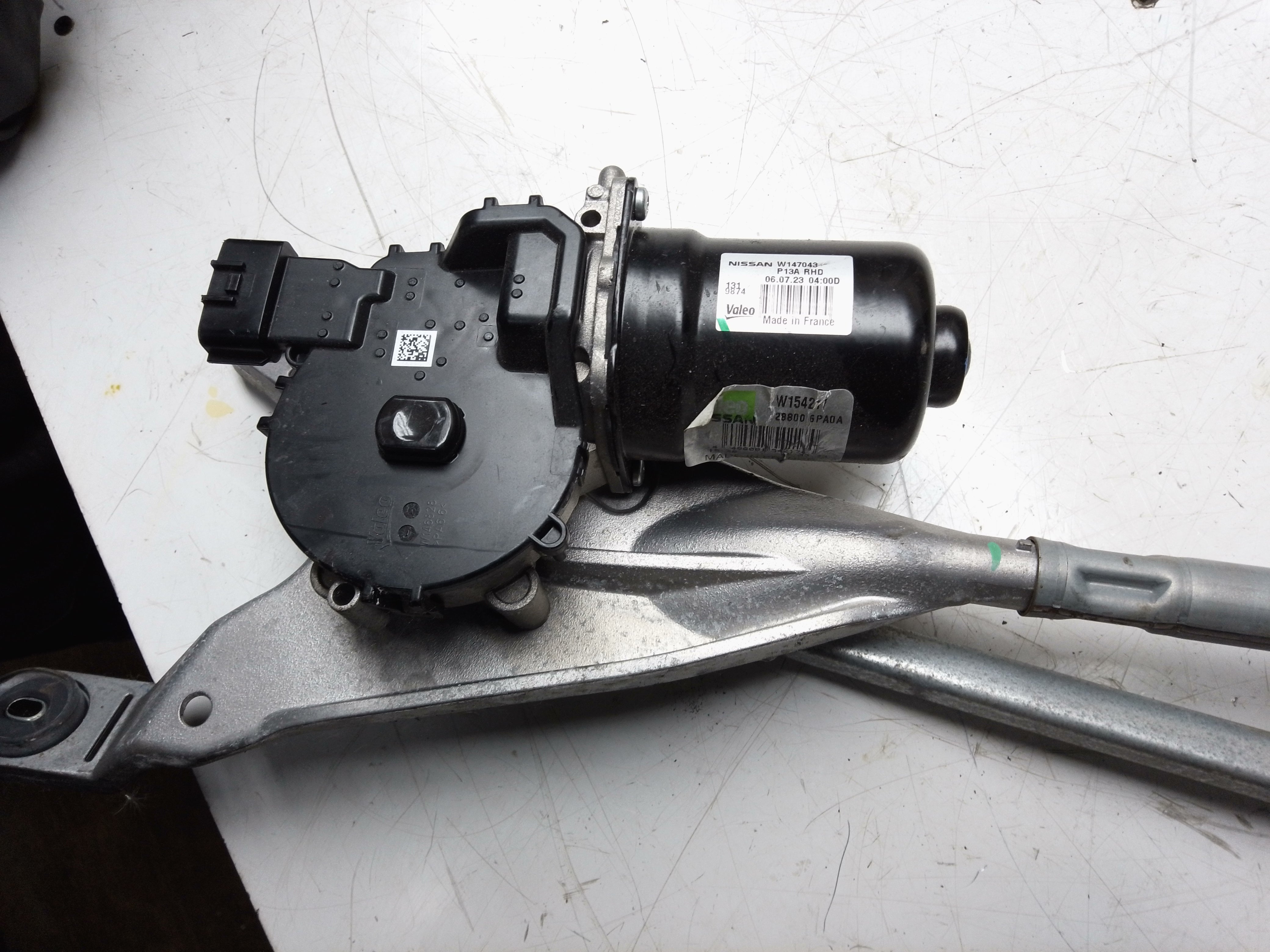 Nissan Juke X6 F16 2019-2023 Wiper Motor with Linkage (W147043)