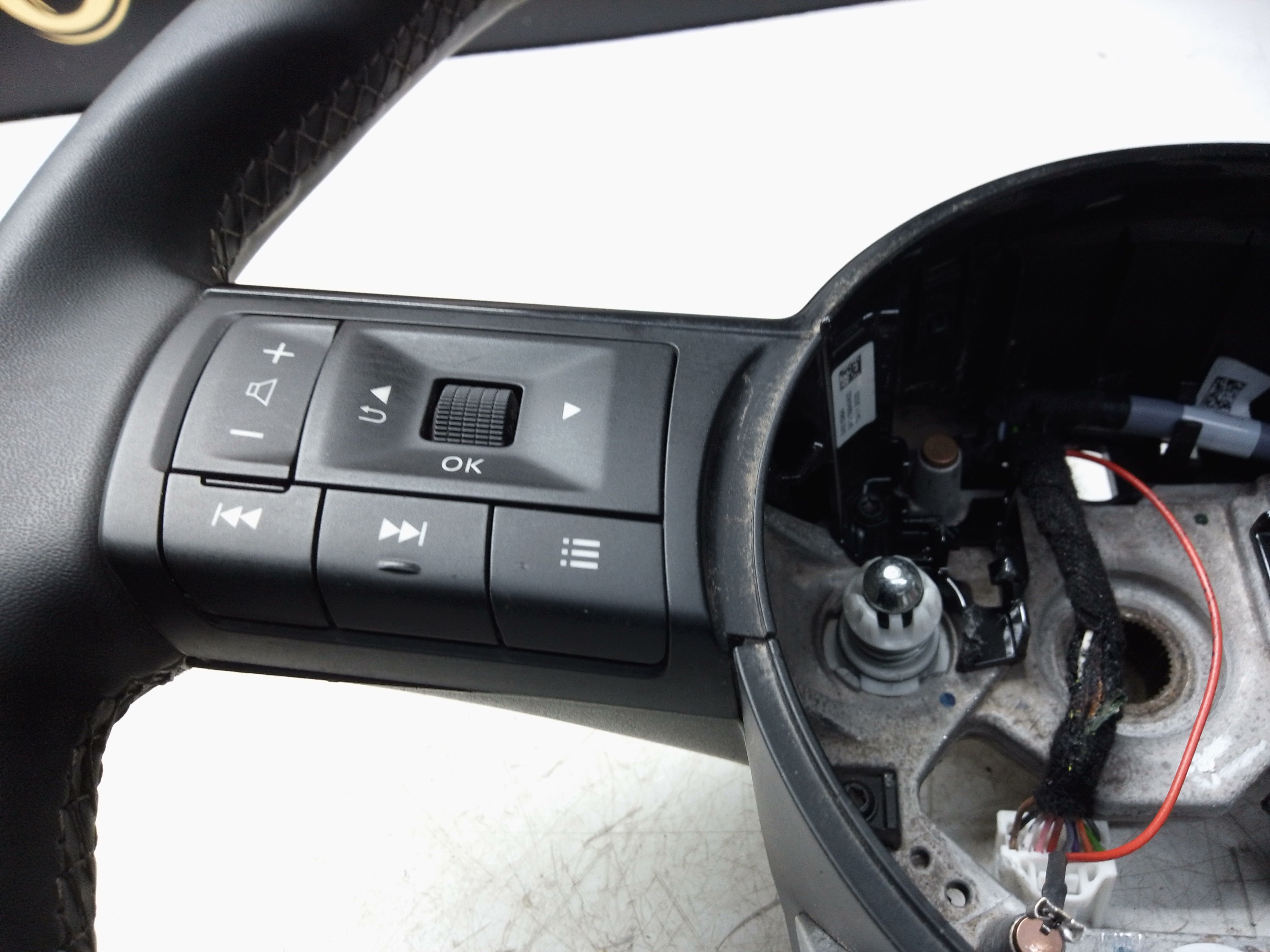 Nissan Qashqai J12 2024 Multifunction Leather Steering Wheel (484306UG0A)
