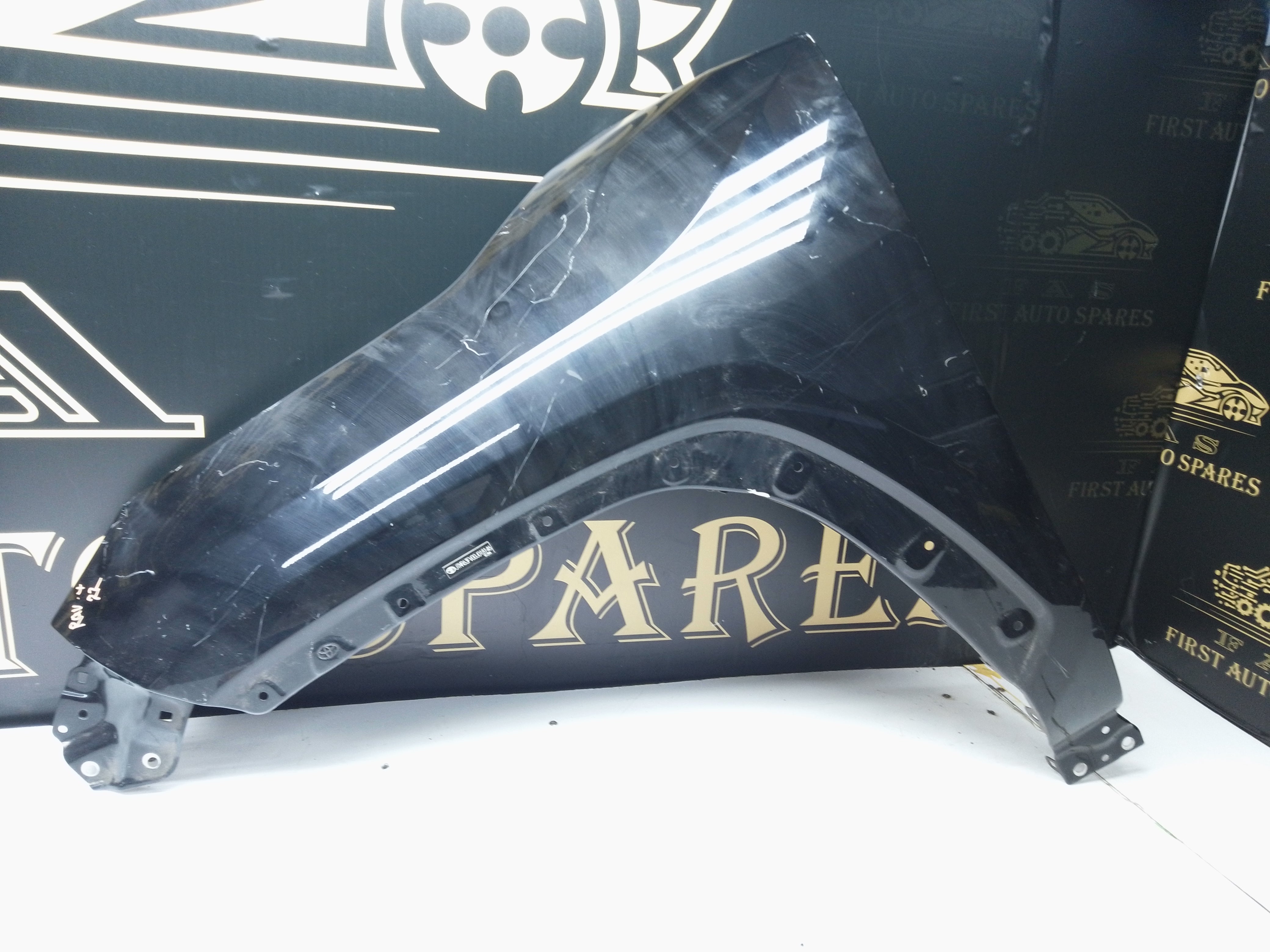 Toyota Rav-4 2022 Left Wing Fender (JTMR63FV00J018146)