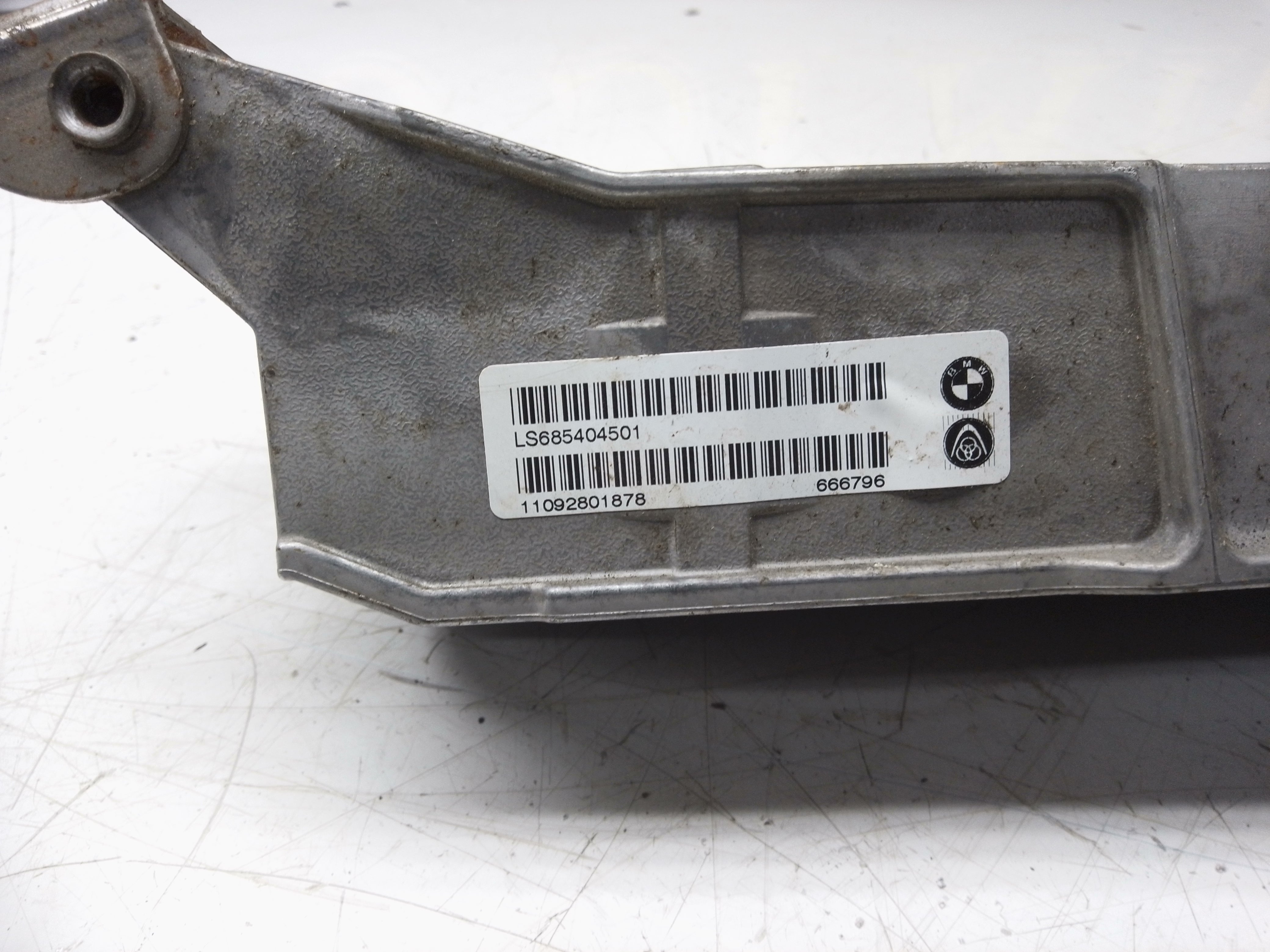 BMW X3 F25 Steering Column (LS685404501)