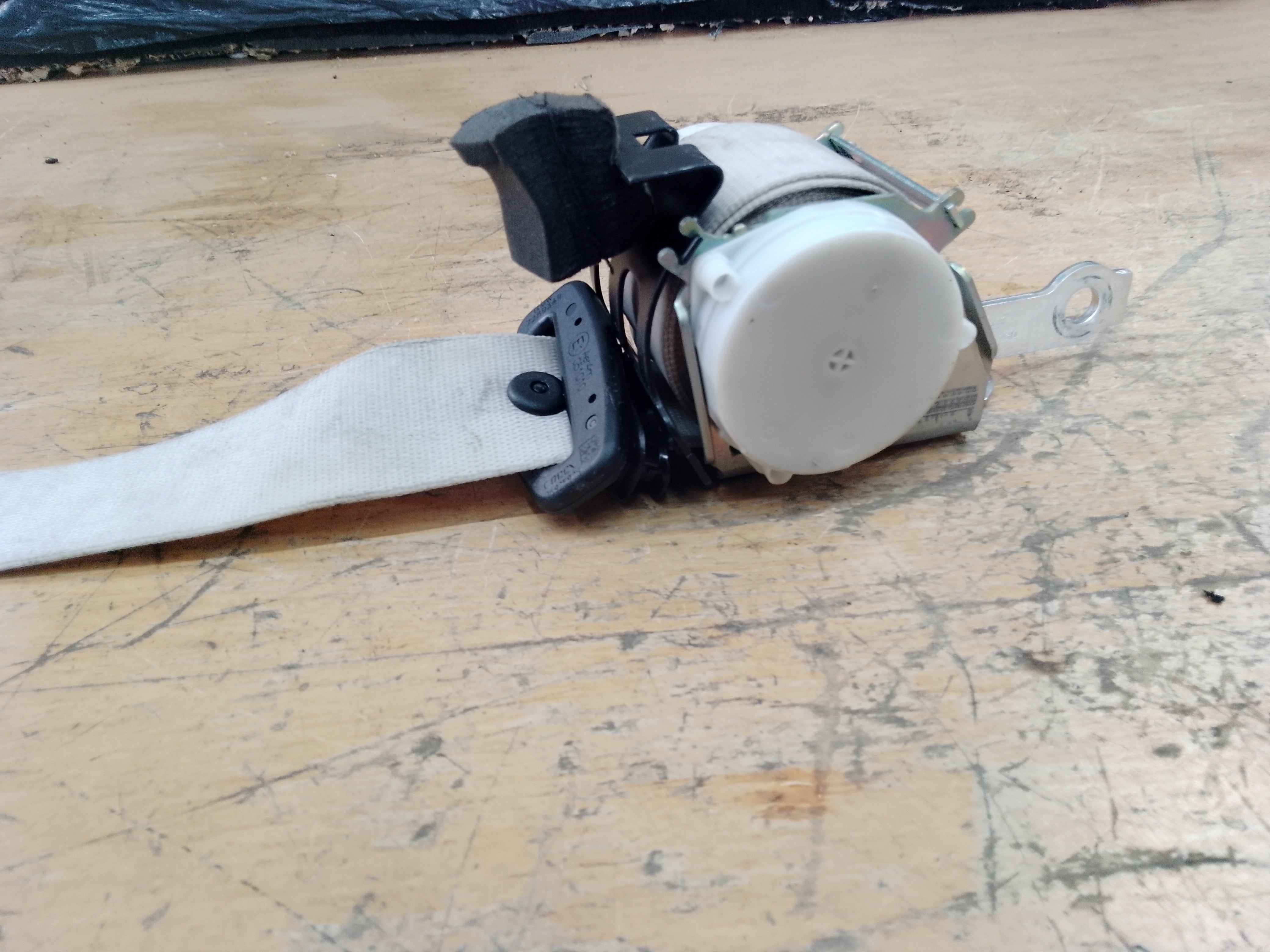 BMW 6 Series F06 2012–2018 Rear Seat Belt – Driver Right Side (34133149)