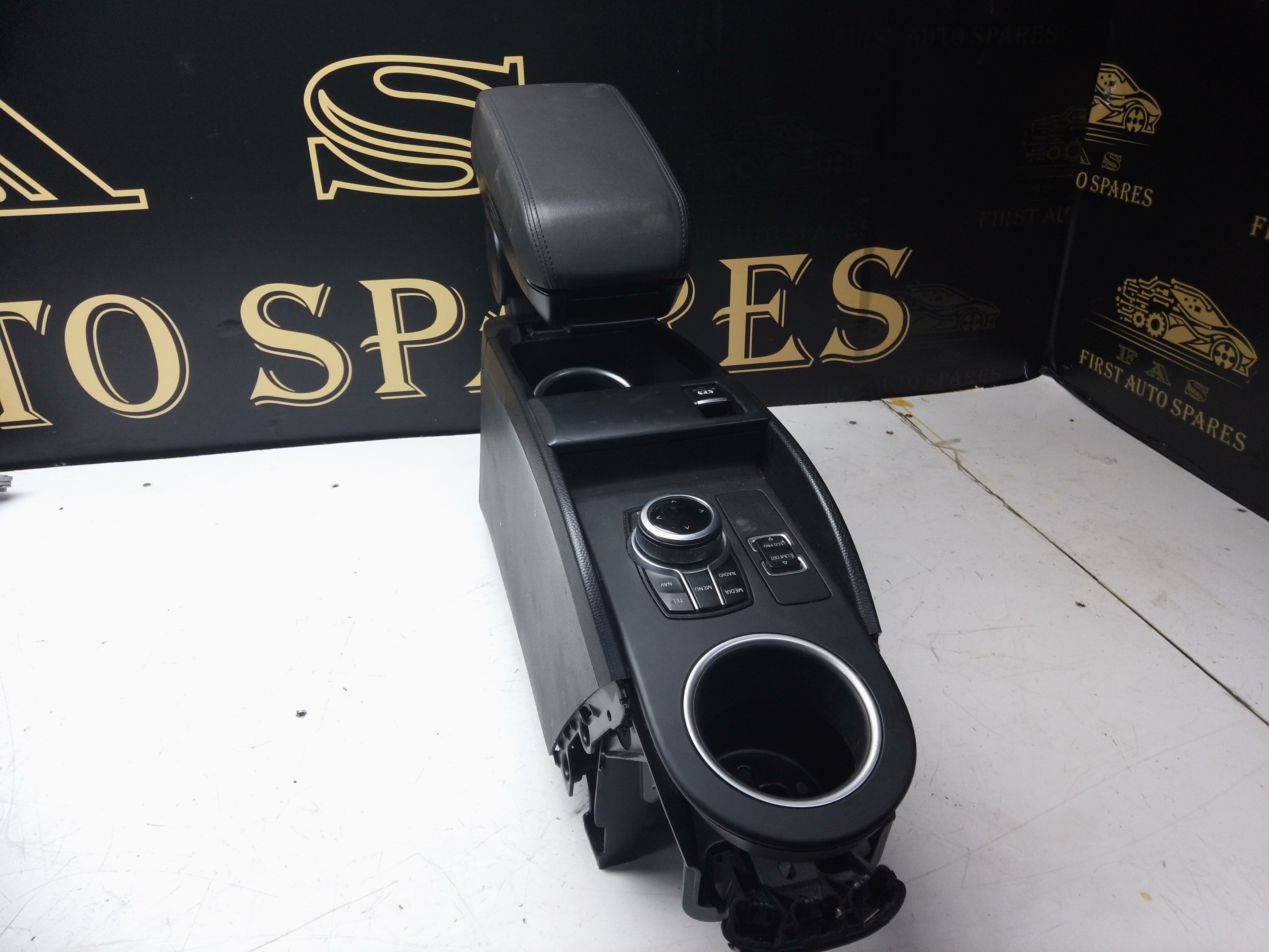BMW i3 L01 Centre Middle Console Armrest (727 584.10) Unit i-Drive Controller (1678588)