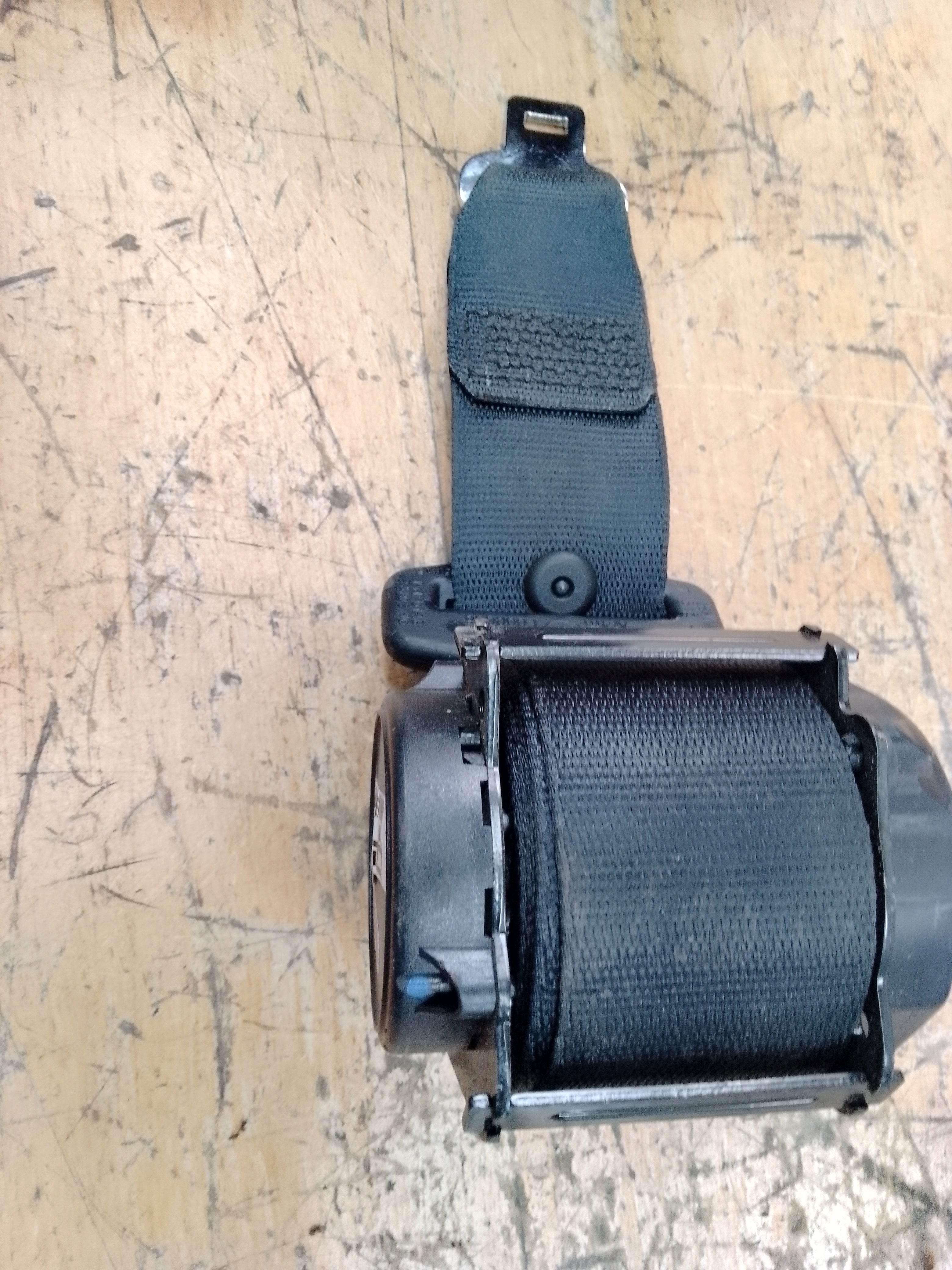 BMW X5 2013–18 Rear Seat Belt – Right Hand (623202800D)