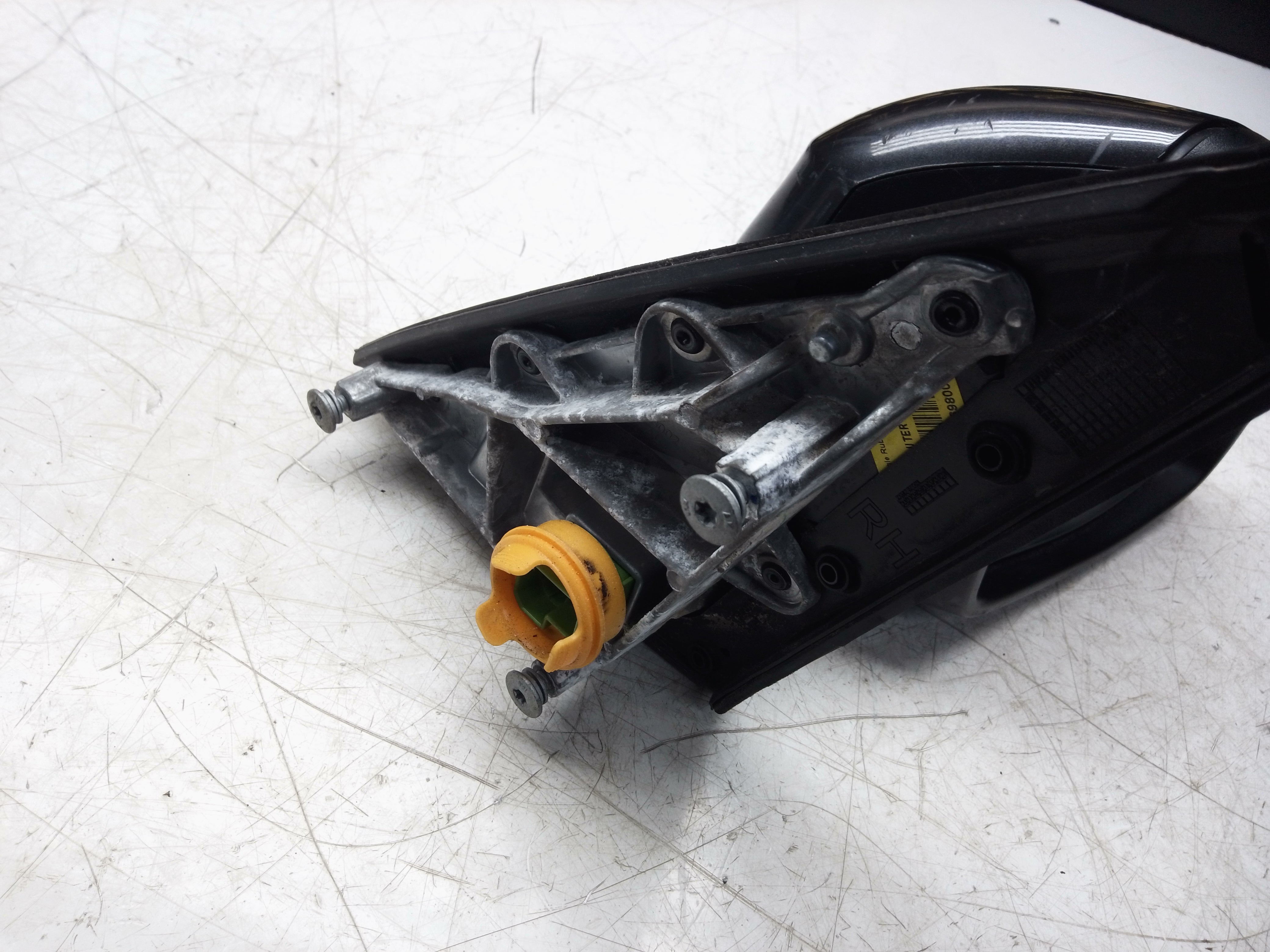 BMW X5 F15 2016–2020 Right Wing Mirror Electric 7-Pin Connection (698002)