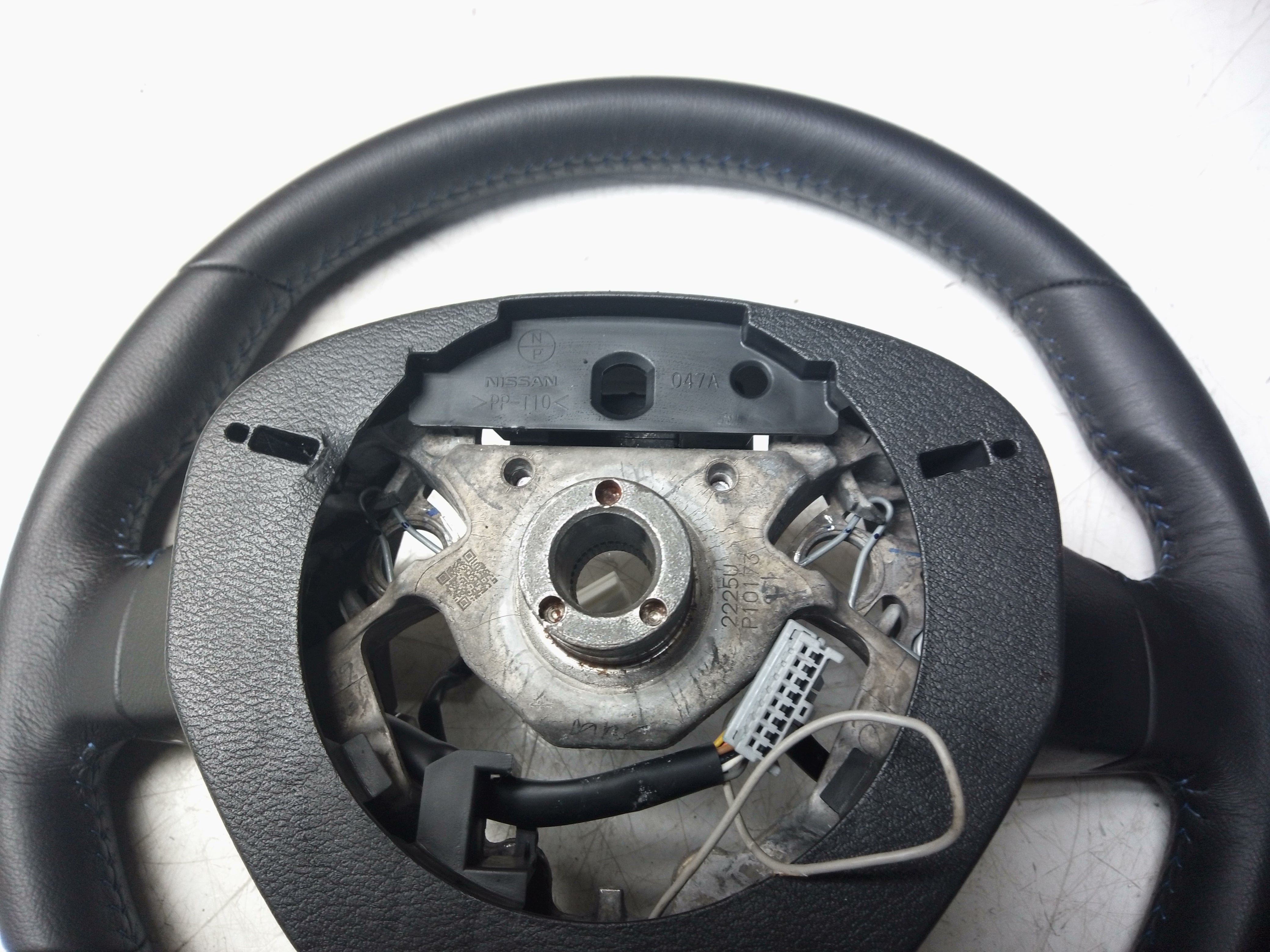 Nissan Leaf 2018-2022 Steering Wheel