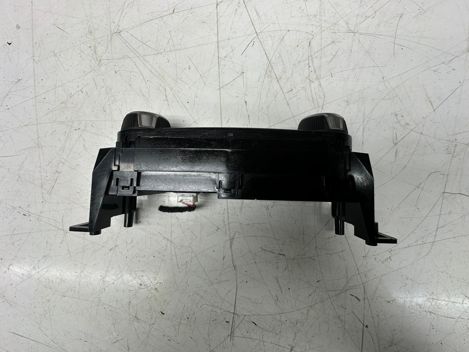 Nissan Juke Tekna 2020 Heater Climate Control Panel (27500-6PC0A) (275006PC0A--C)