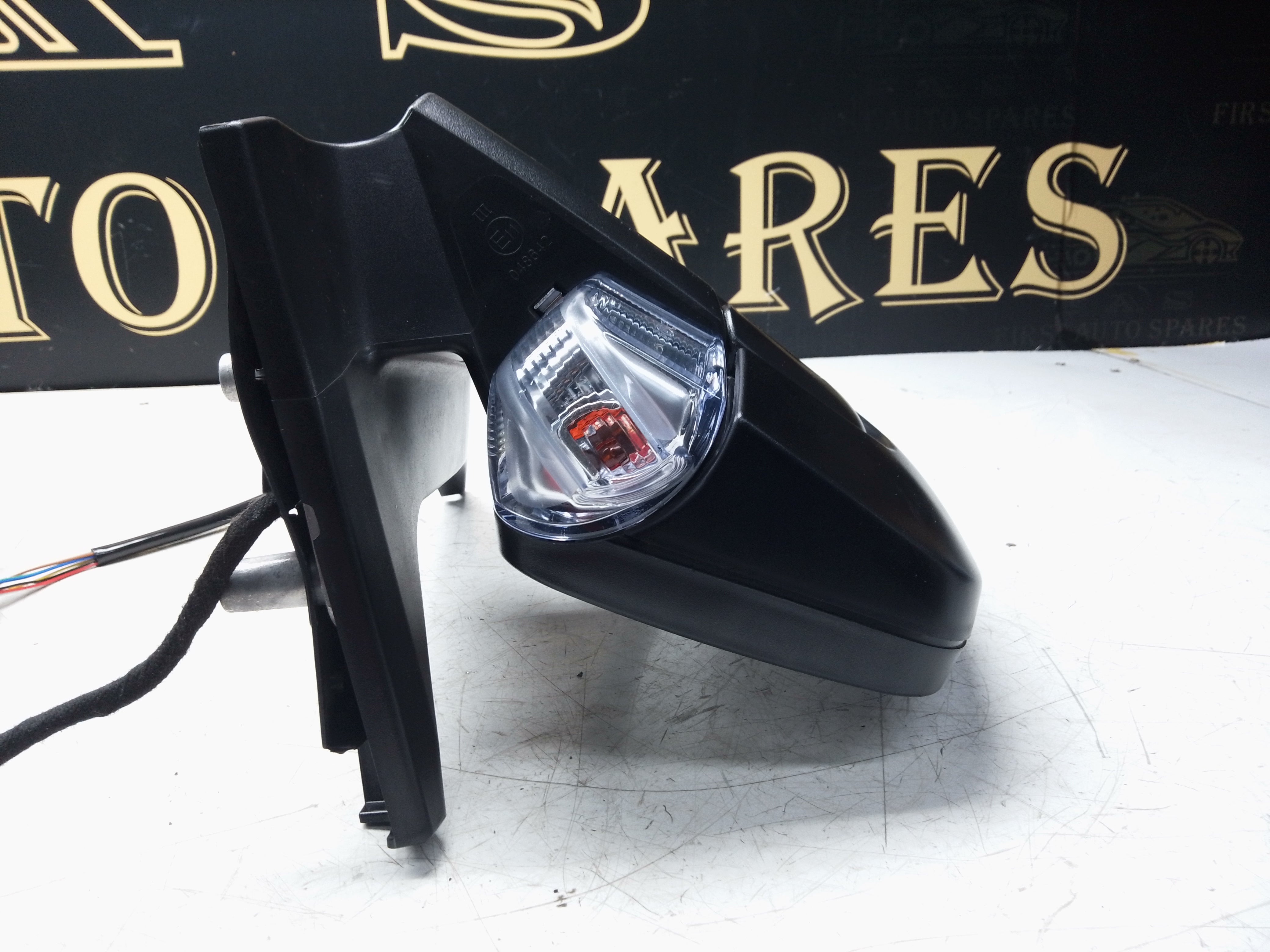 Ford Transit Custom 2014-17 Left Long Arm Mirror