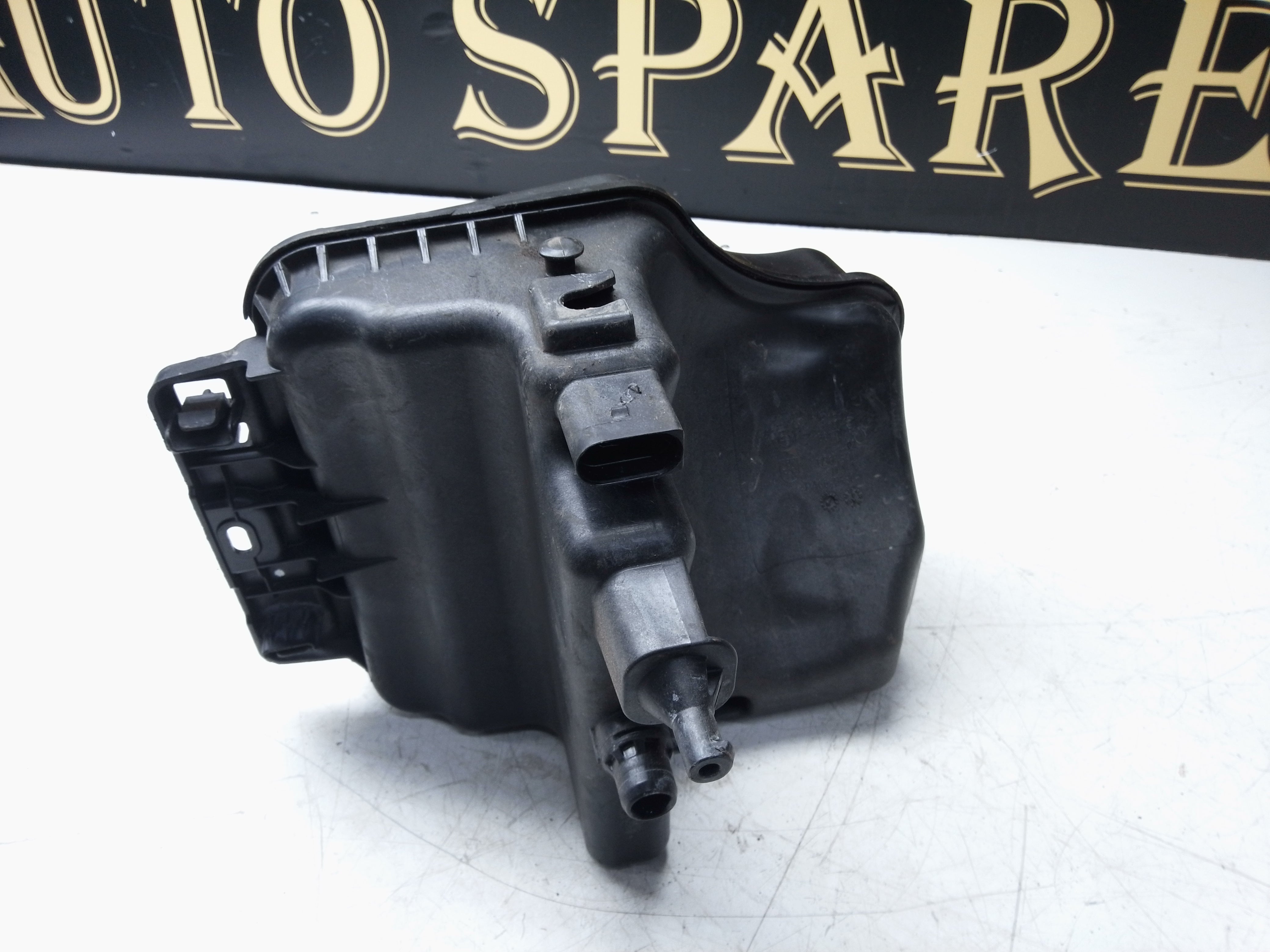 BMW 4 Series 2013–2020 Radiator Expansion Tank L (115643)