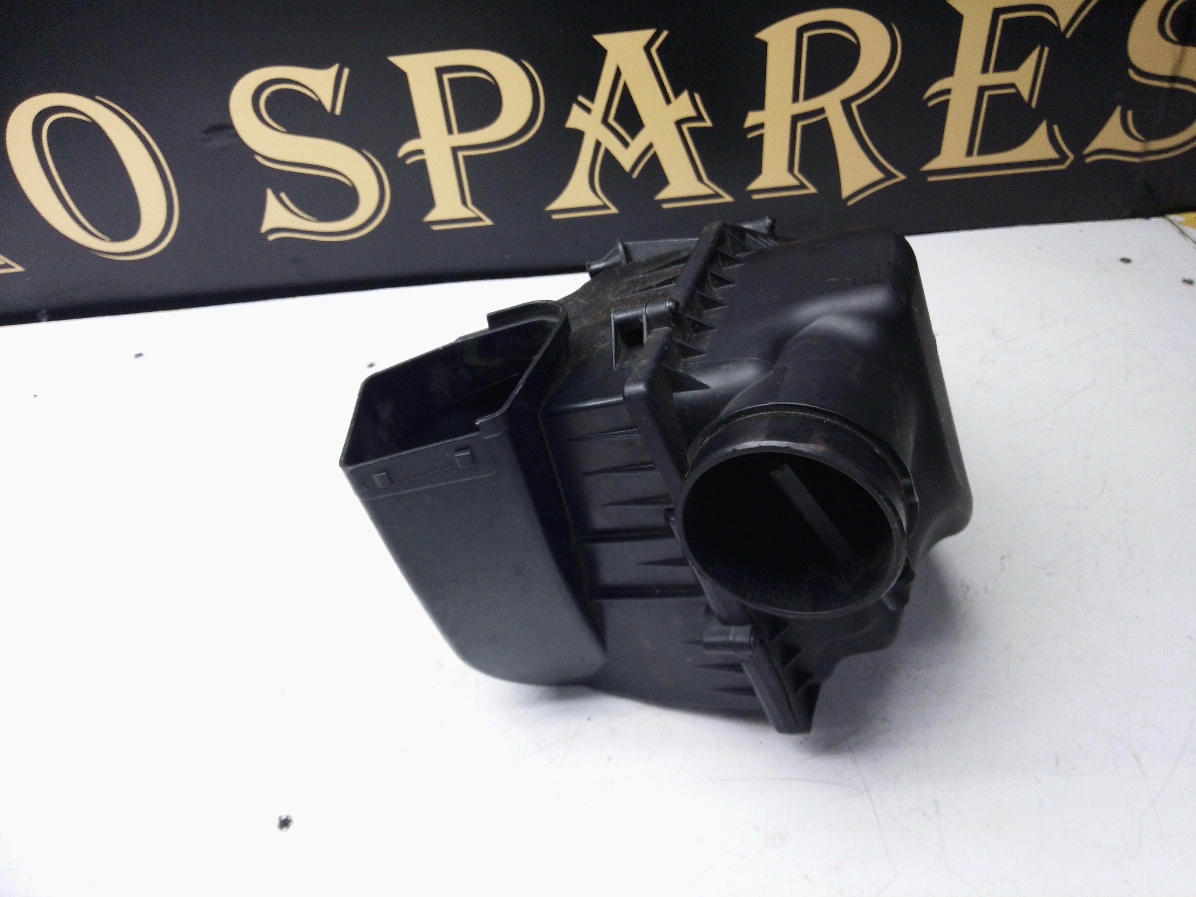 BMW 5 Series G30 B48 Air Filter Box (8577140)