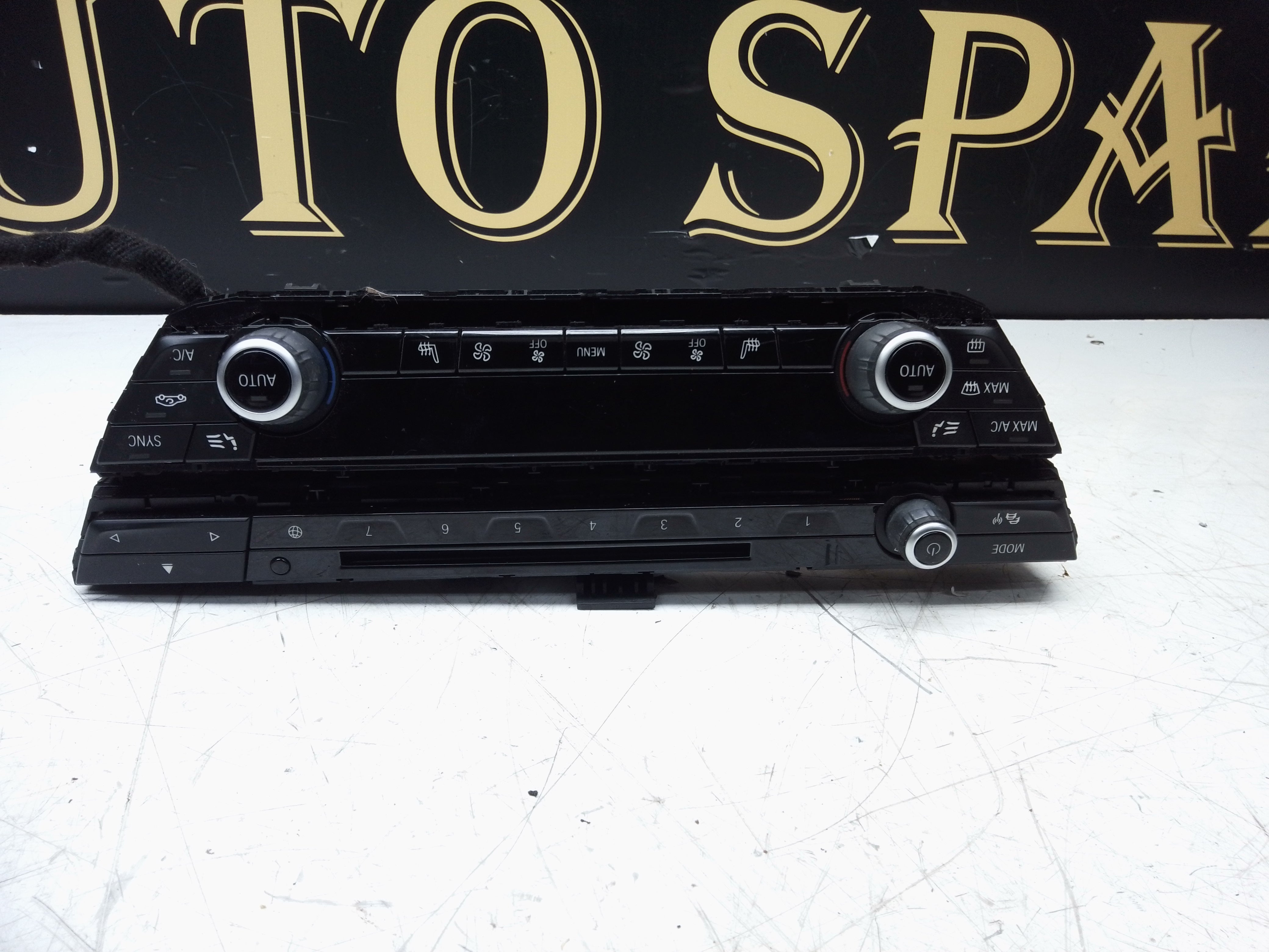 BMW 5 Series G30/G31 A/C Climate Heater Control Radio Panel (7947869)