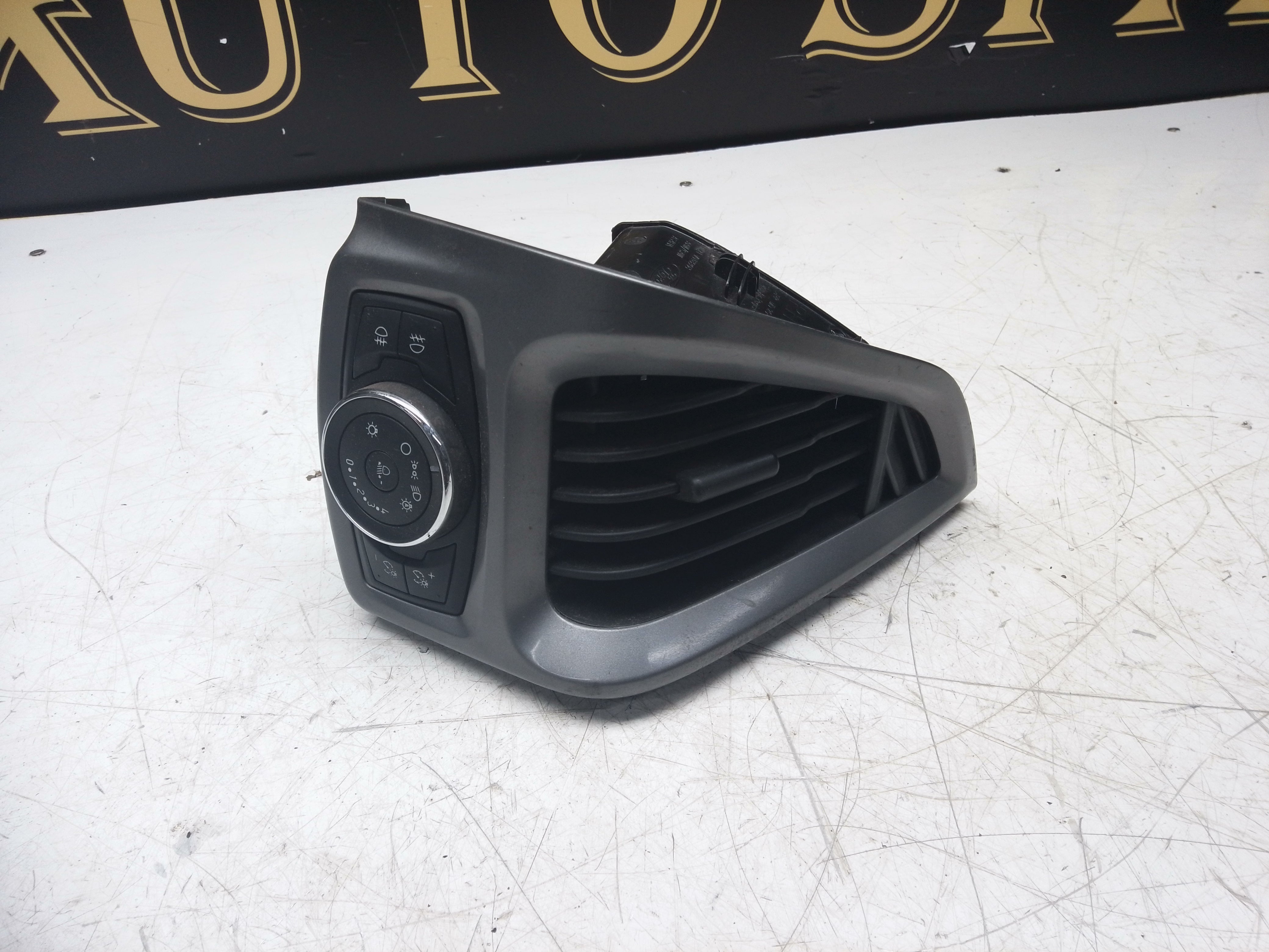 Ford Transit Custom 2014 Air Vent Front Driver Side (BK21V018B08CA3BP)
