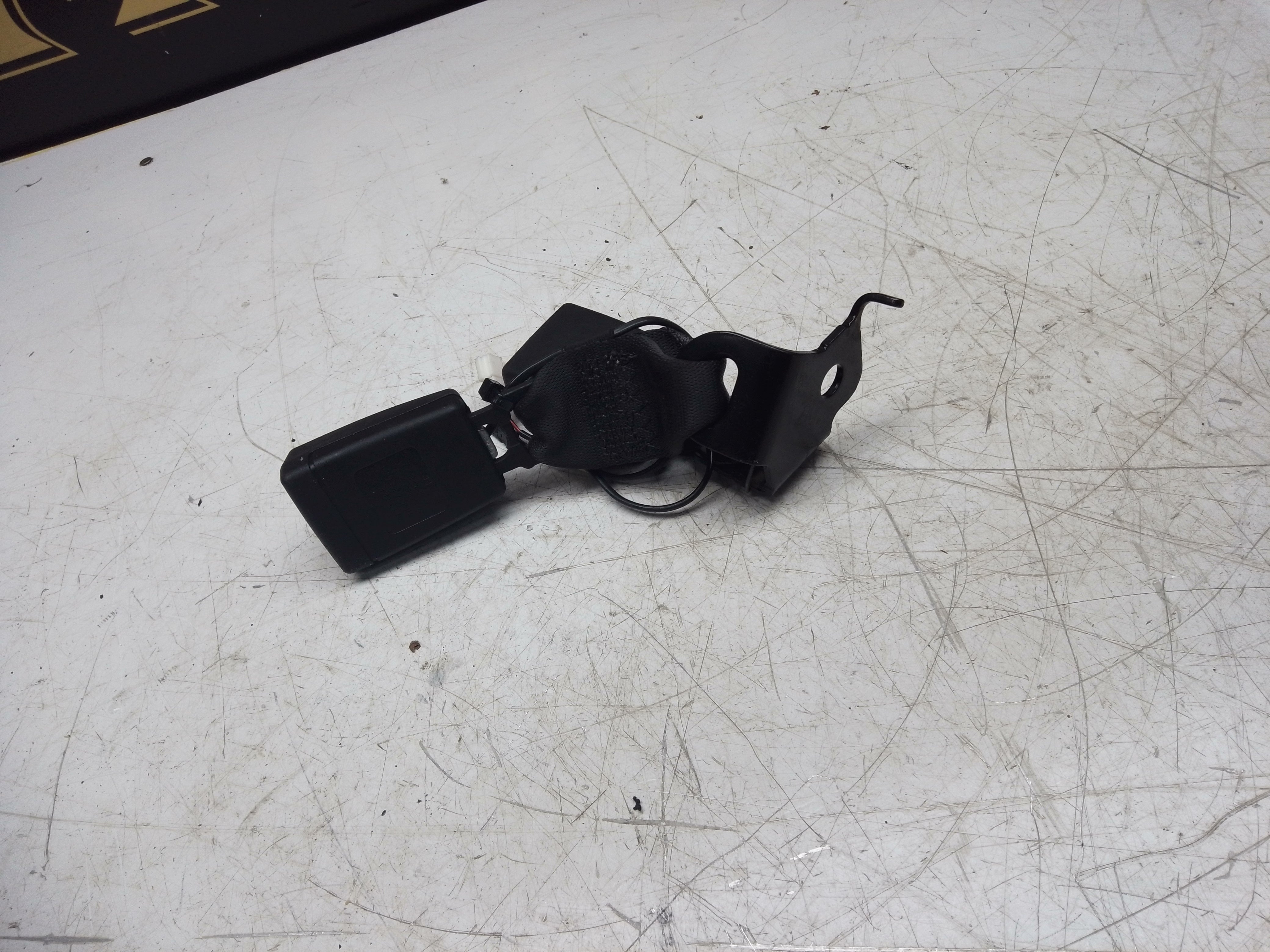 BMW X3 X4 G01/G02 Right Rear Seat Belt Buckle (34216817B)