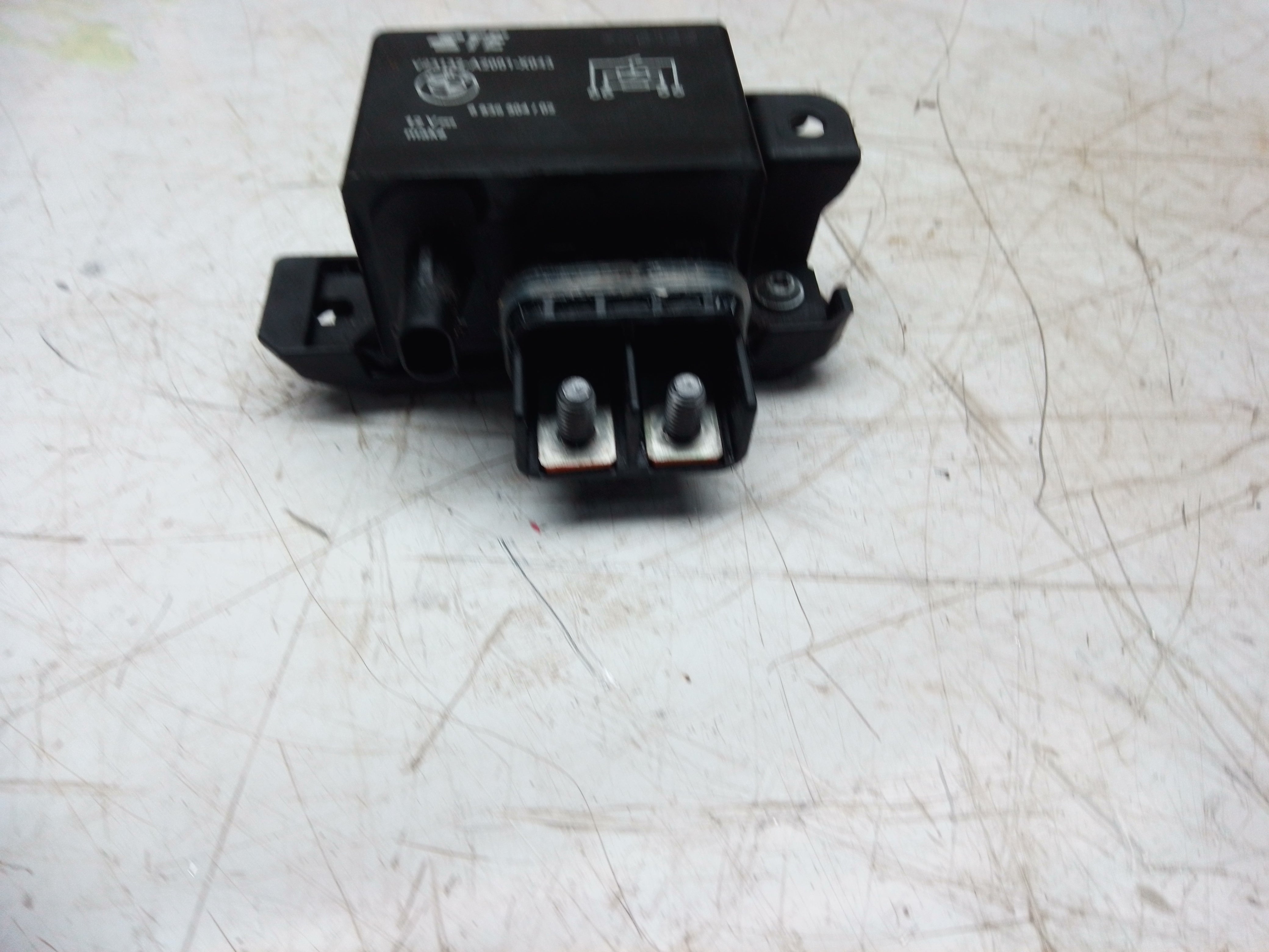 BMW X3M F97 2019 Coolant fan relay (6836504)