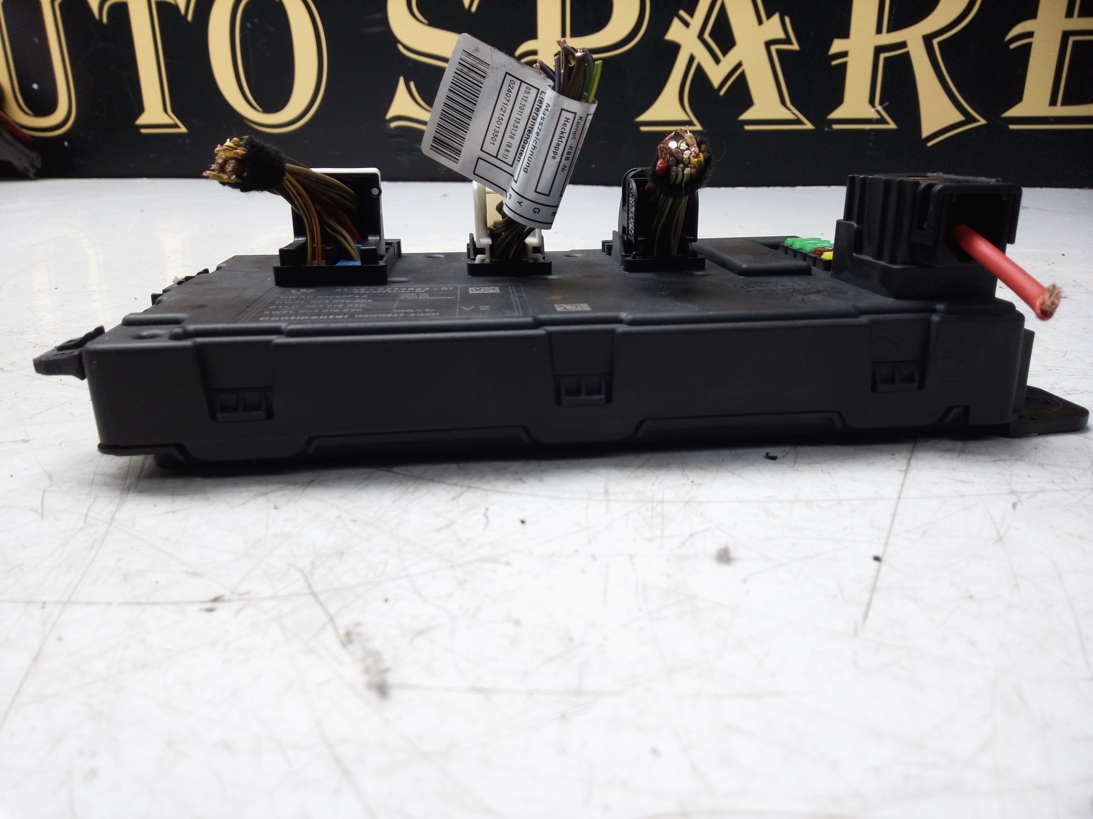 BMW 3 Series F30 F31 320i 320D 2012-2015 Rear Fuse Box Control Module (9279823)