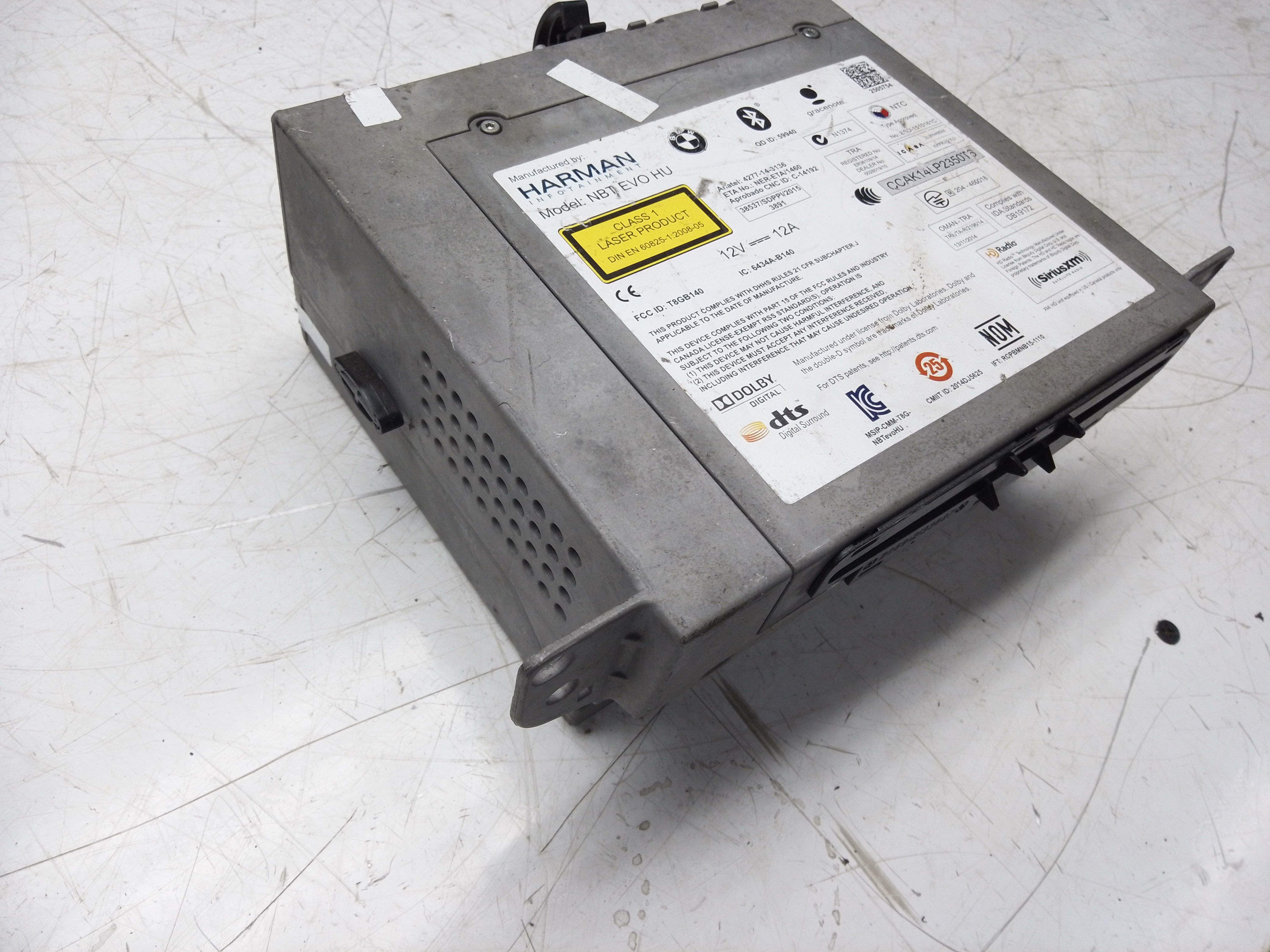 BMW 3 F30 F35 F31 2013 Radio CD GPS Player Head Unit (6822066-01)