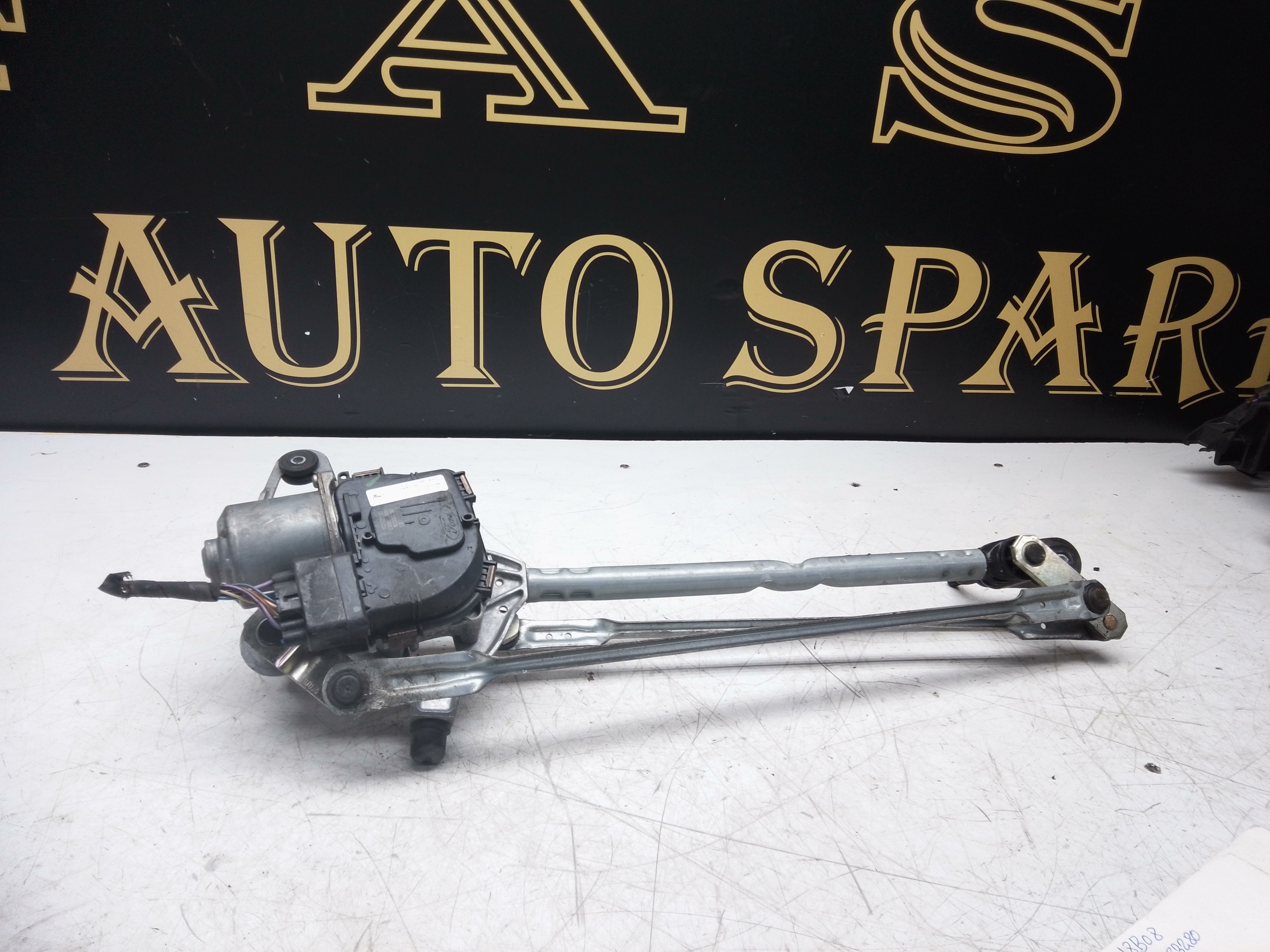 Ford Focus MK4 2018–2024 Front Wiper Motor with Linkage (JX7B-17504-BB)