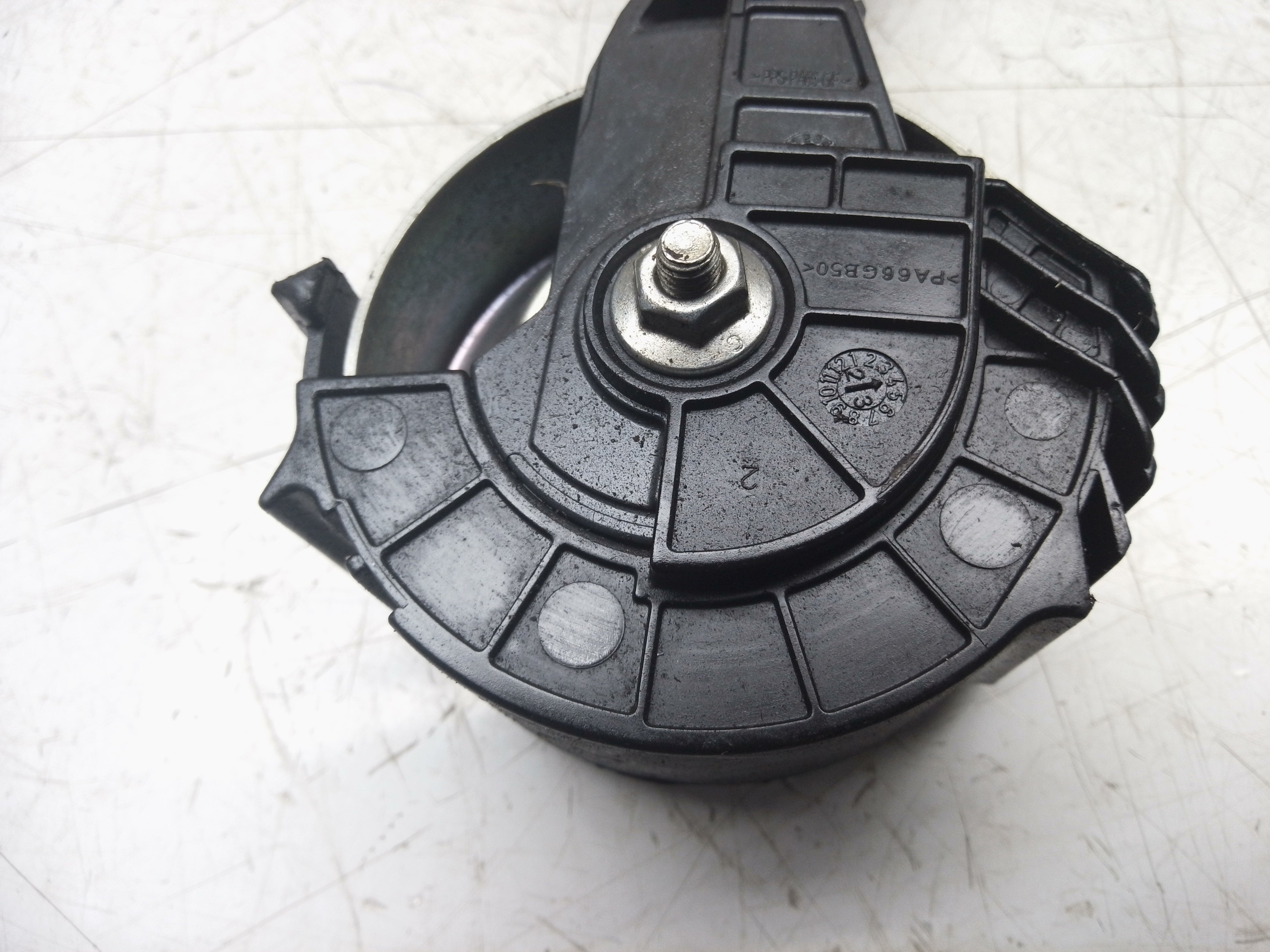 BMW F20 F21 F30 F31 F80 Belt Tensioner (N13B16A) (11287534400) (V7598832800)