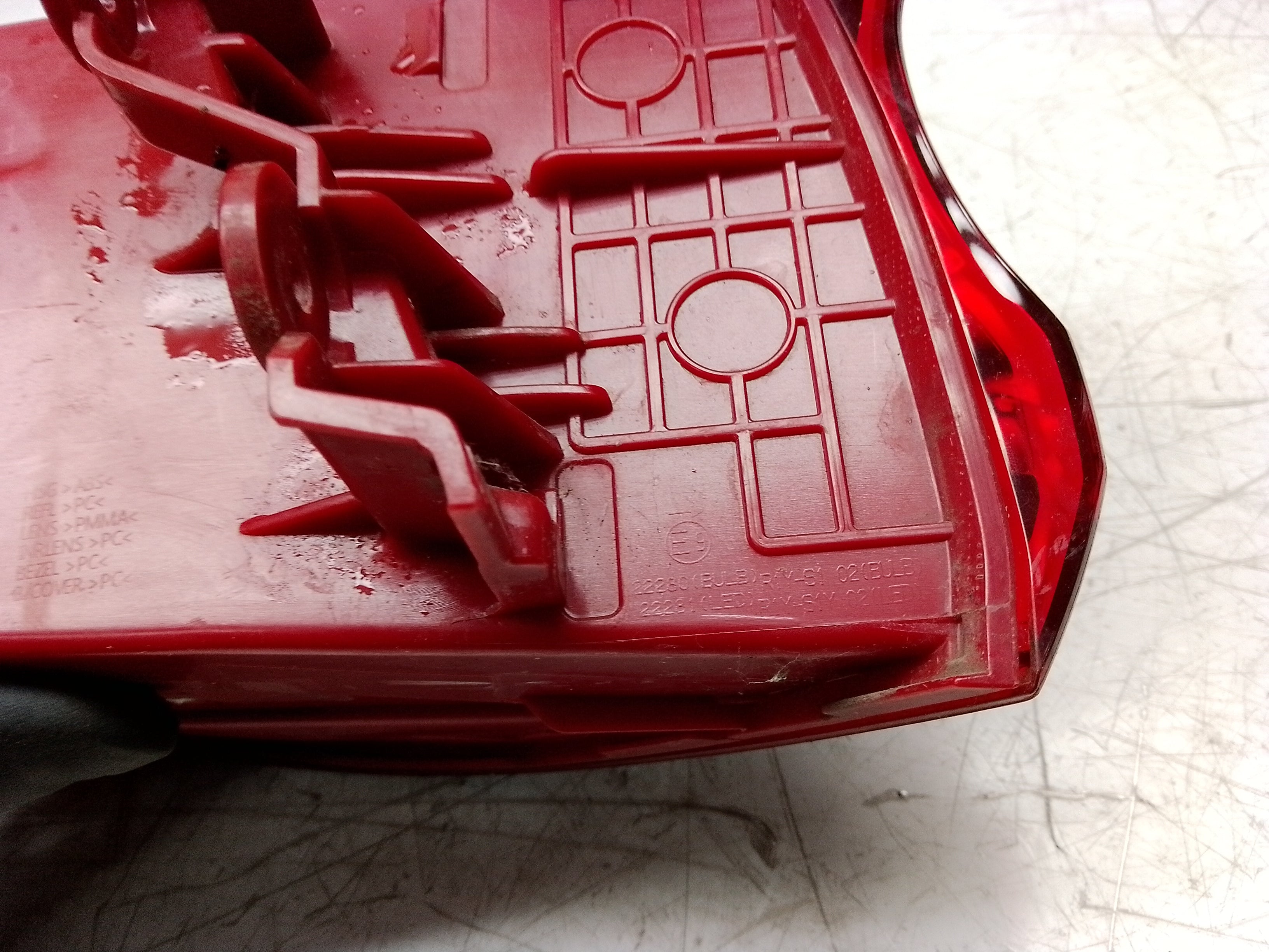 Kia Sportage 2020 Driver Right Side Rear Light (92402F1600)