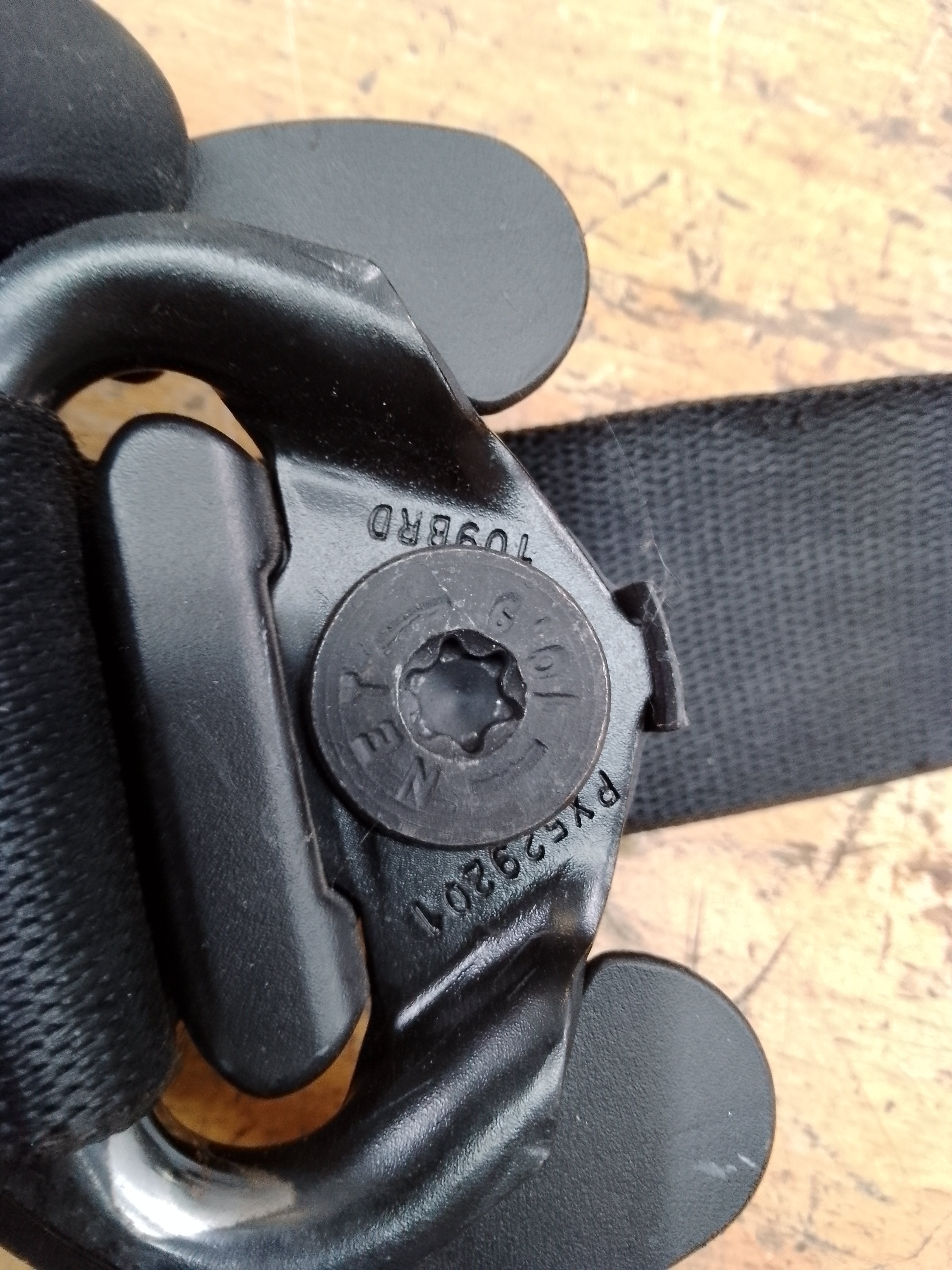 BMW X5 Series F15 Passenger Left Seat Belt Pretensioner (624640100E)