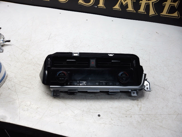 Nissan Qashqai J12 2023 Climate Control Unit Module (275006UM4C)