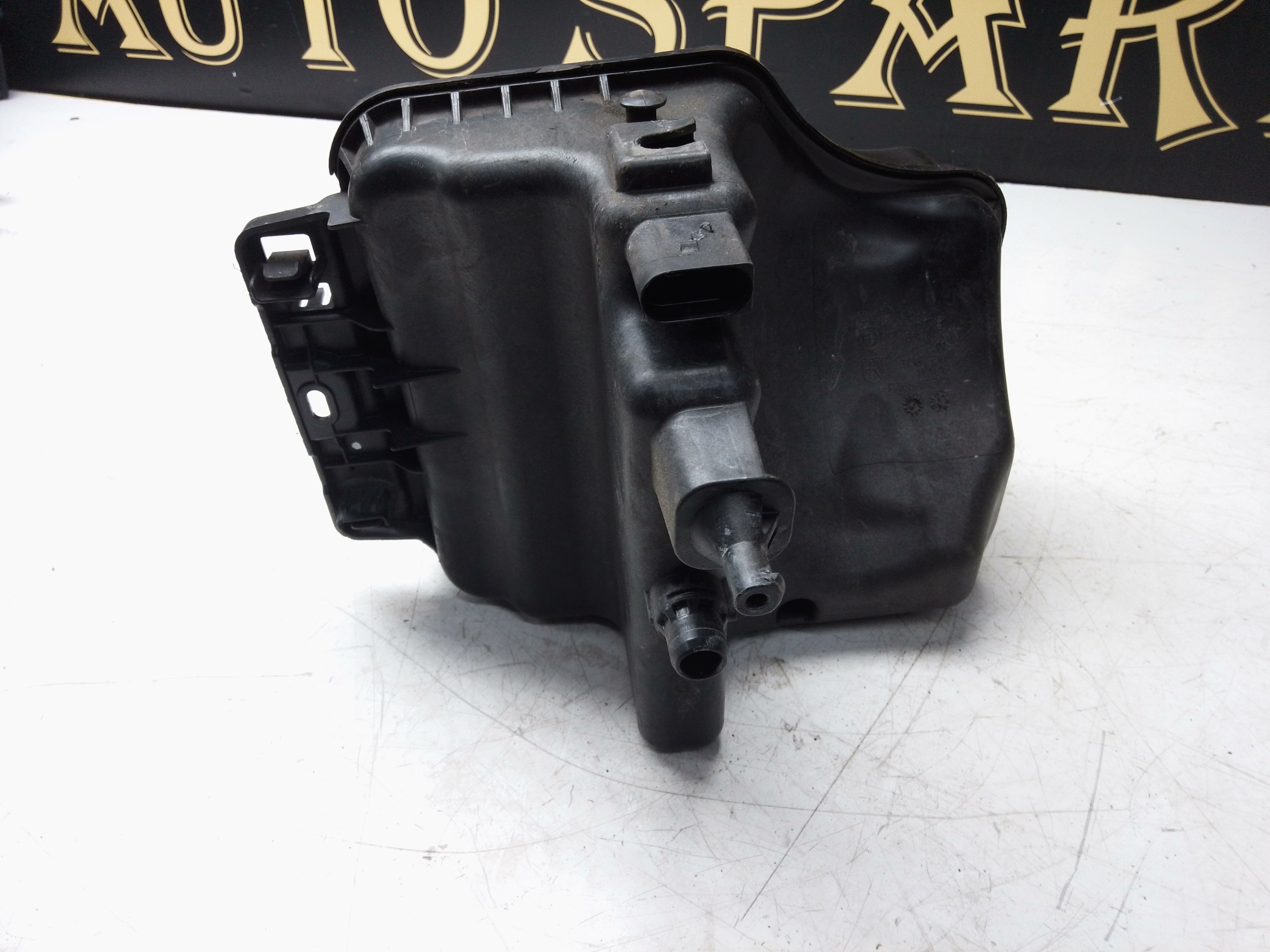 BMW 4 Series 2013–2020 Radiator Expansion Tank L (115643)