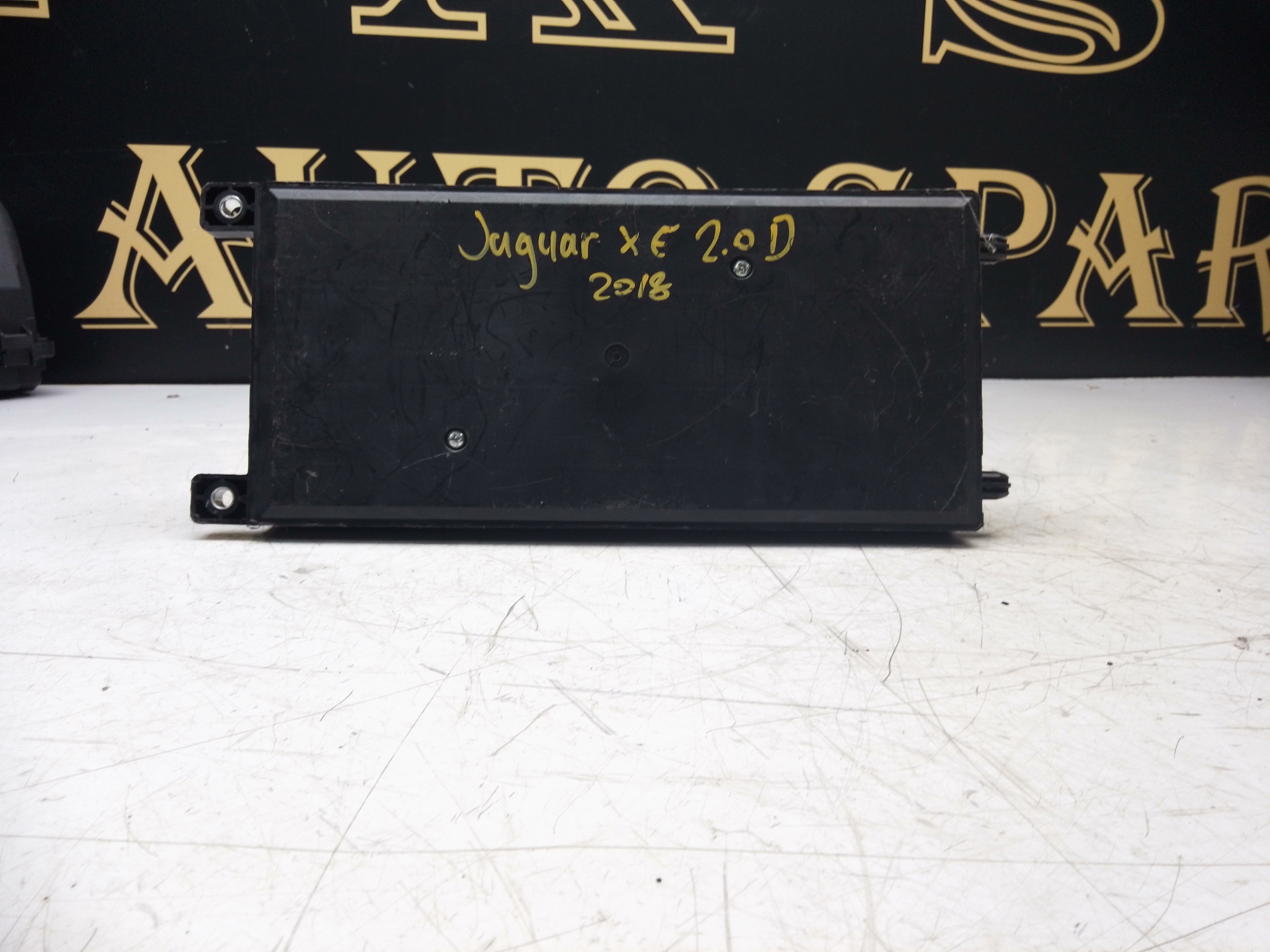 Jaguar XF X260 2017 BCM Body Control Module ECU (GX73-14F041-AM)