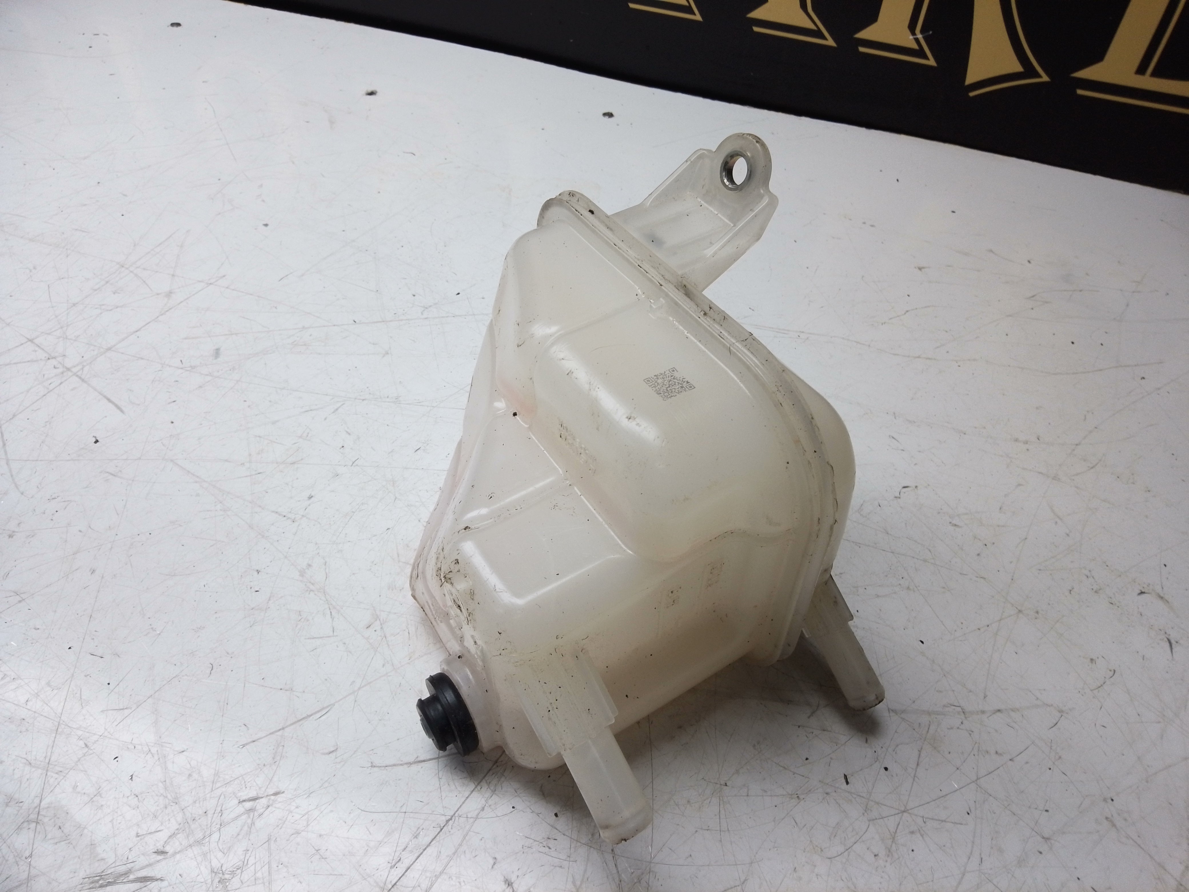 Toyota Corolla & C-HR 2018-2024 Hybrid 1.8 Expansion Tank/Bottle (164A2-0T030)