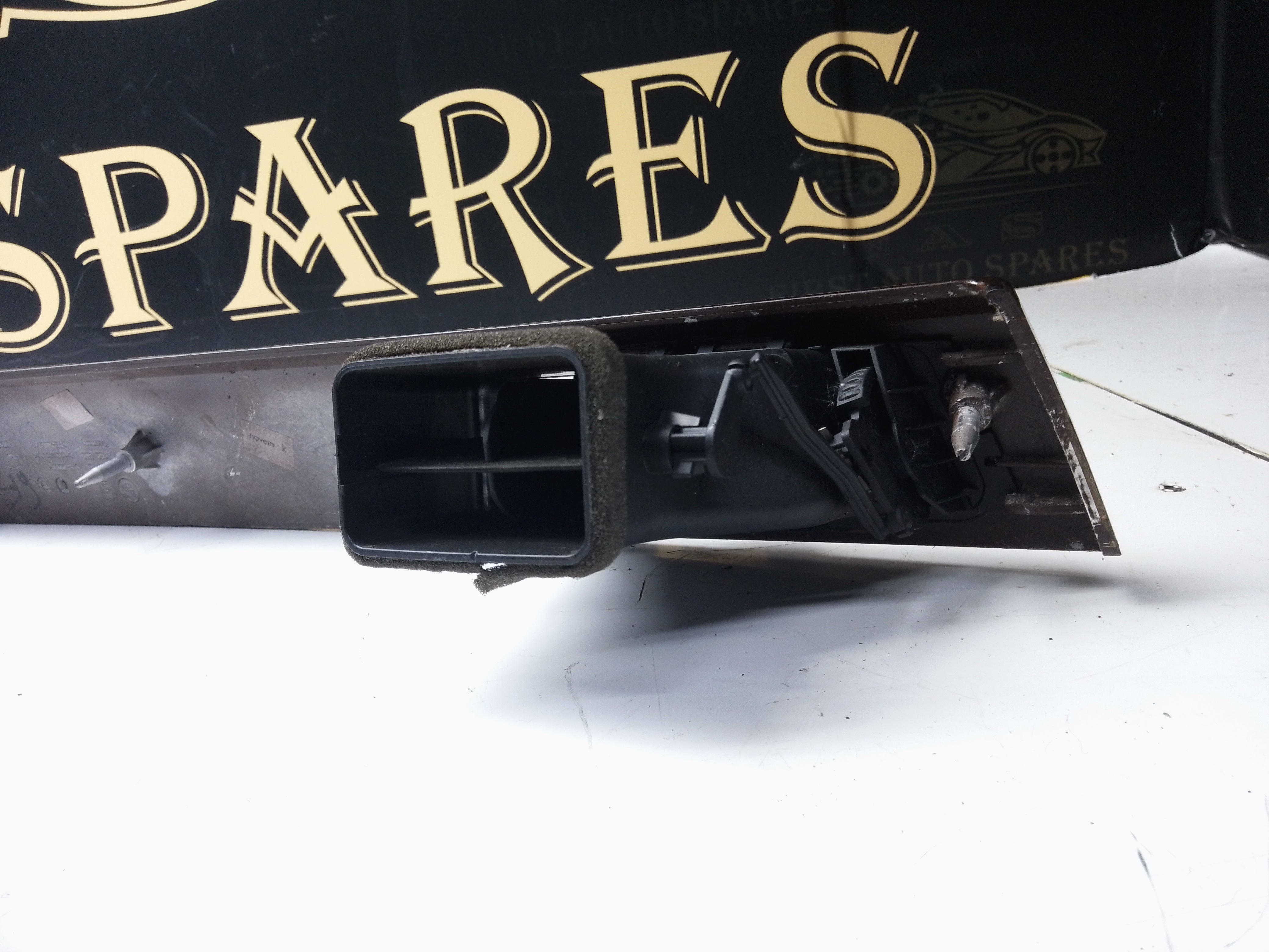 BMW 3 Series E90 E91 Air Vent Grill/Dashboard Cover Wood Trim Complete (7132852)