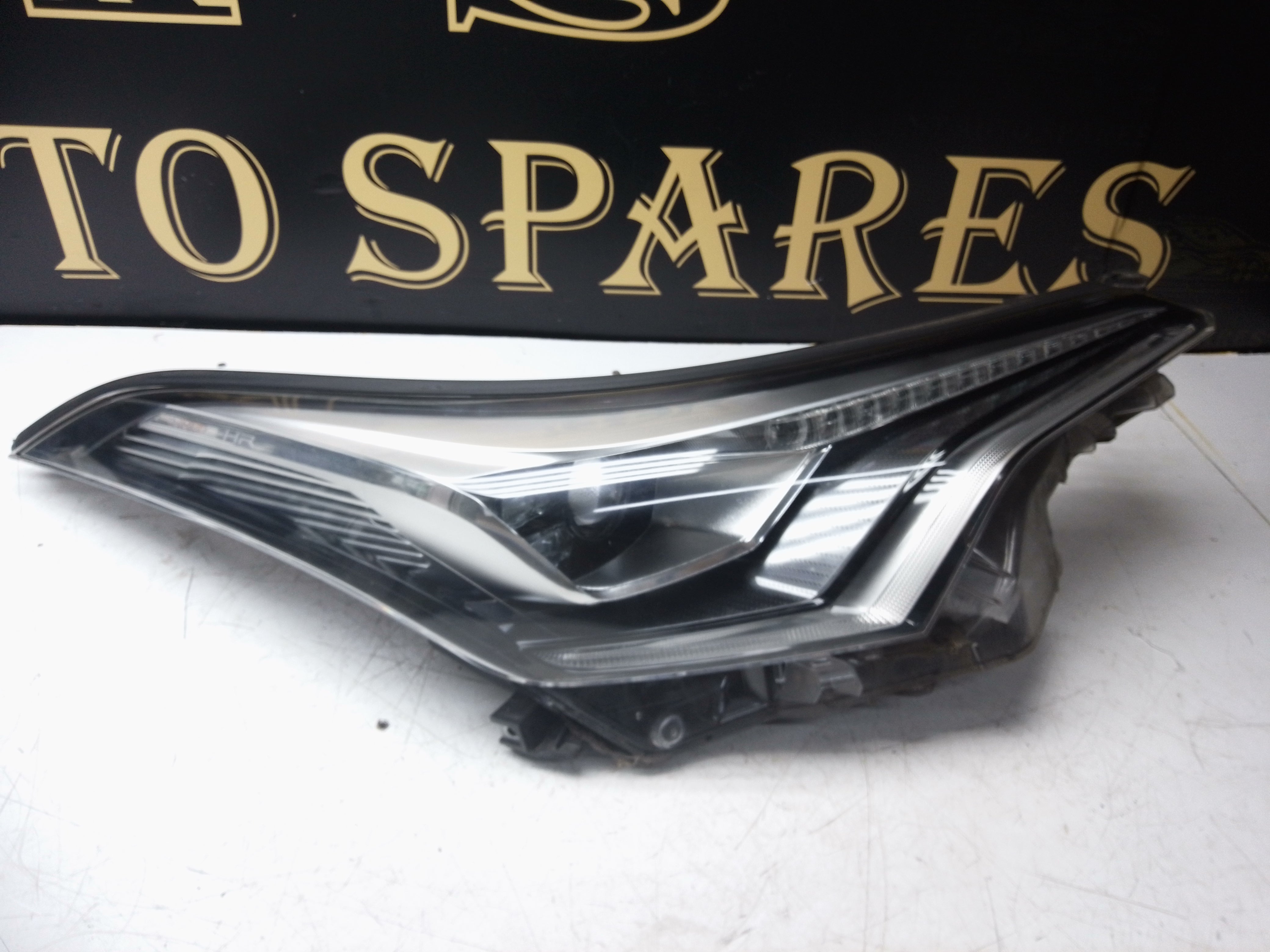 Toyota C-HR 2016–19 LED Right Headlight (81110-F4050-00)