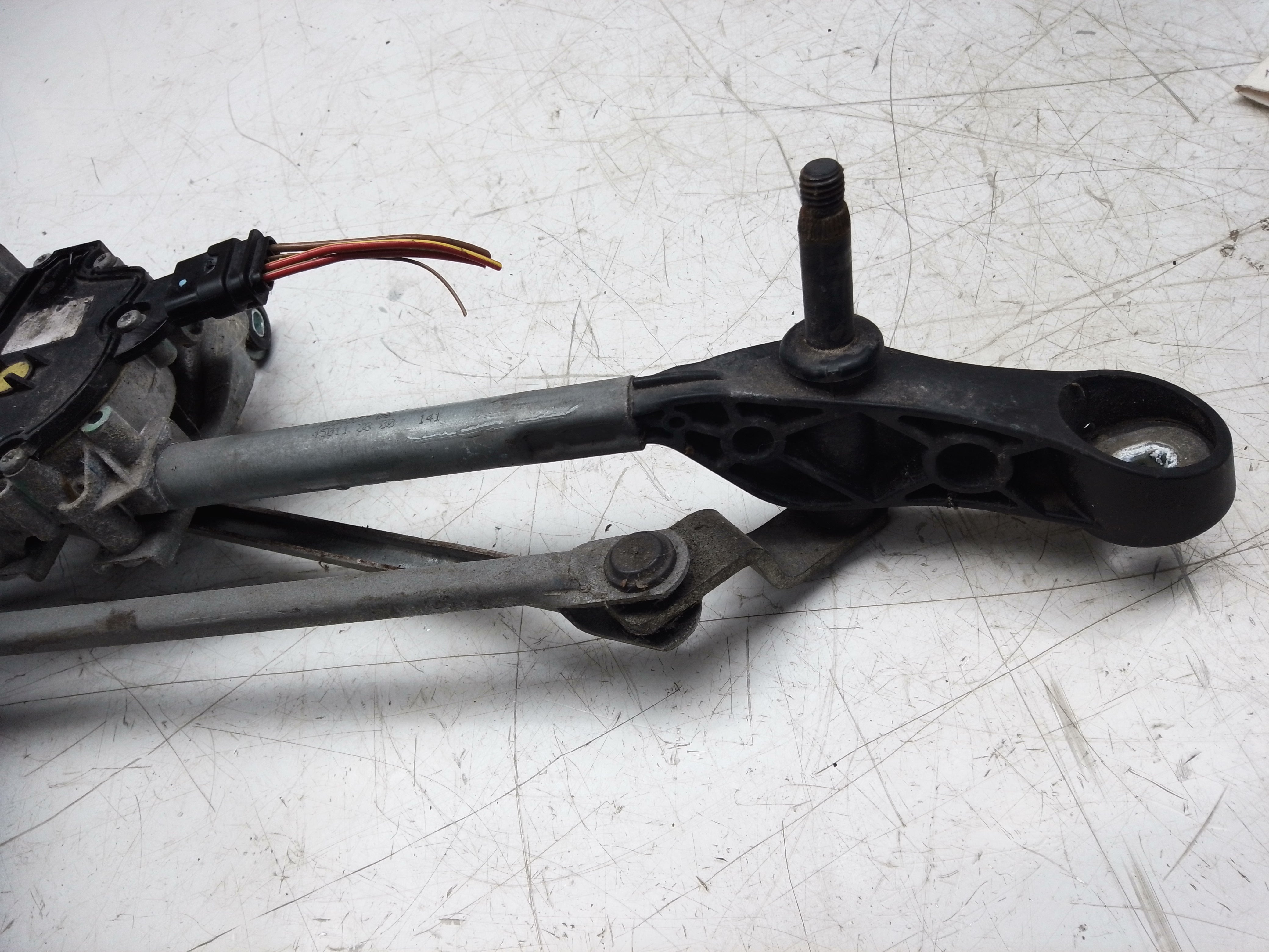 BMW 1 Series F20 Urban 2011 Front Wiper Motor & Linkage (7267504-02)