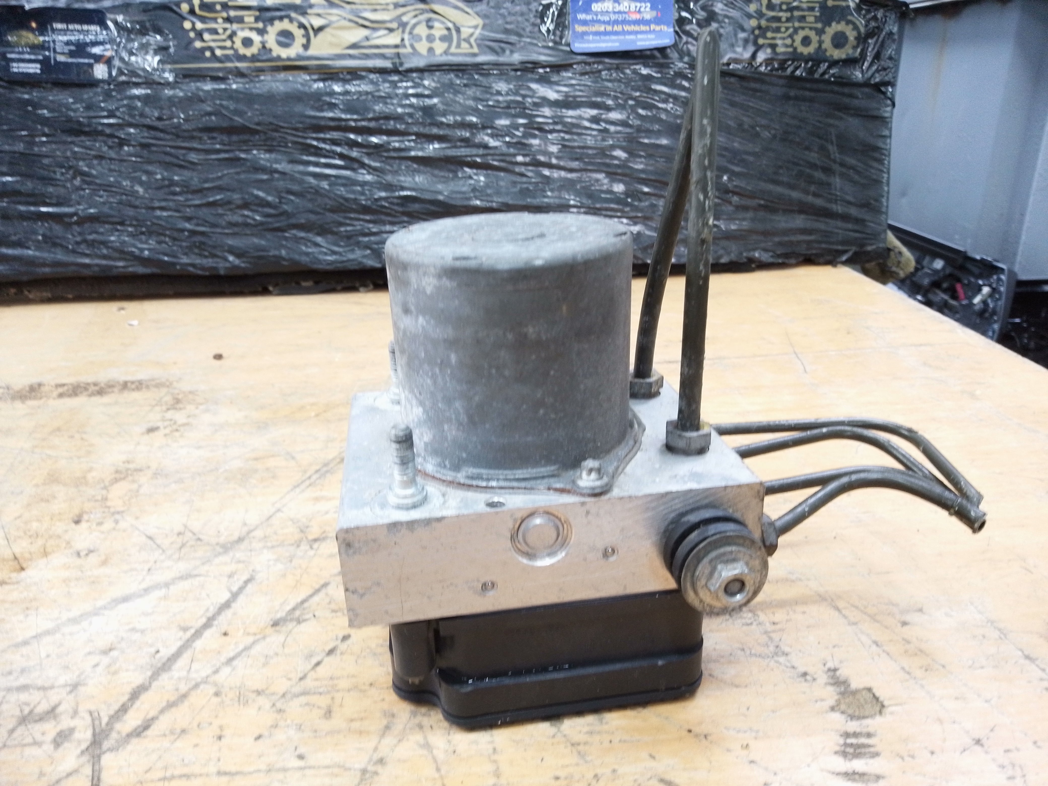 Mercedes Sprinter 2009–2023 W906 ABS Pump Control Modulator (A9069002001)