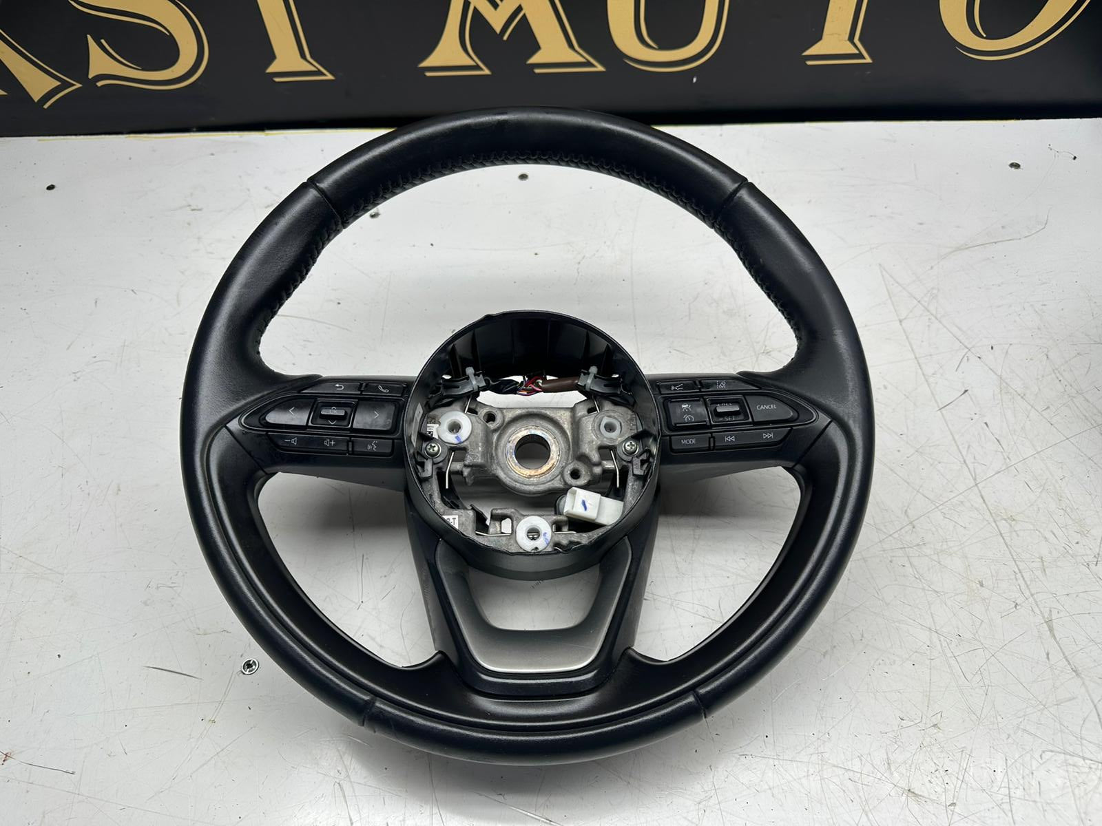 Toyota Yaris Cross 1.5 VV Steering Wheel (84250K0040C5)