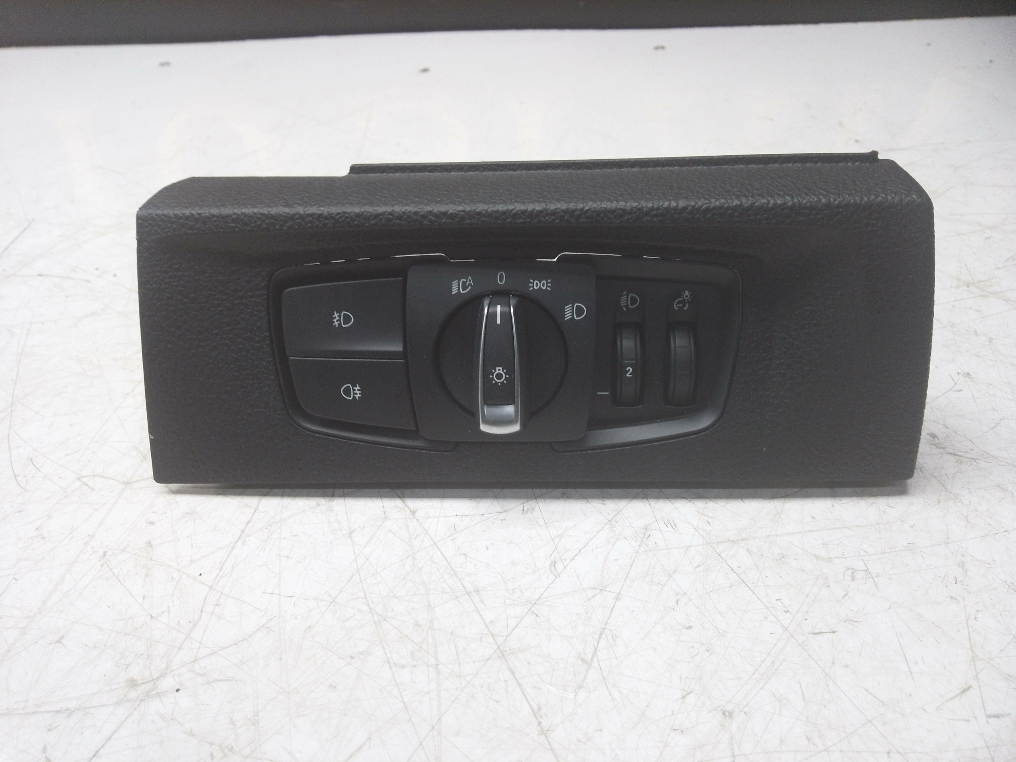 BMW F30 F31 2012-15 Right Side Headlight Power Switch (9265305)