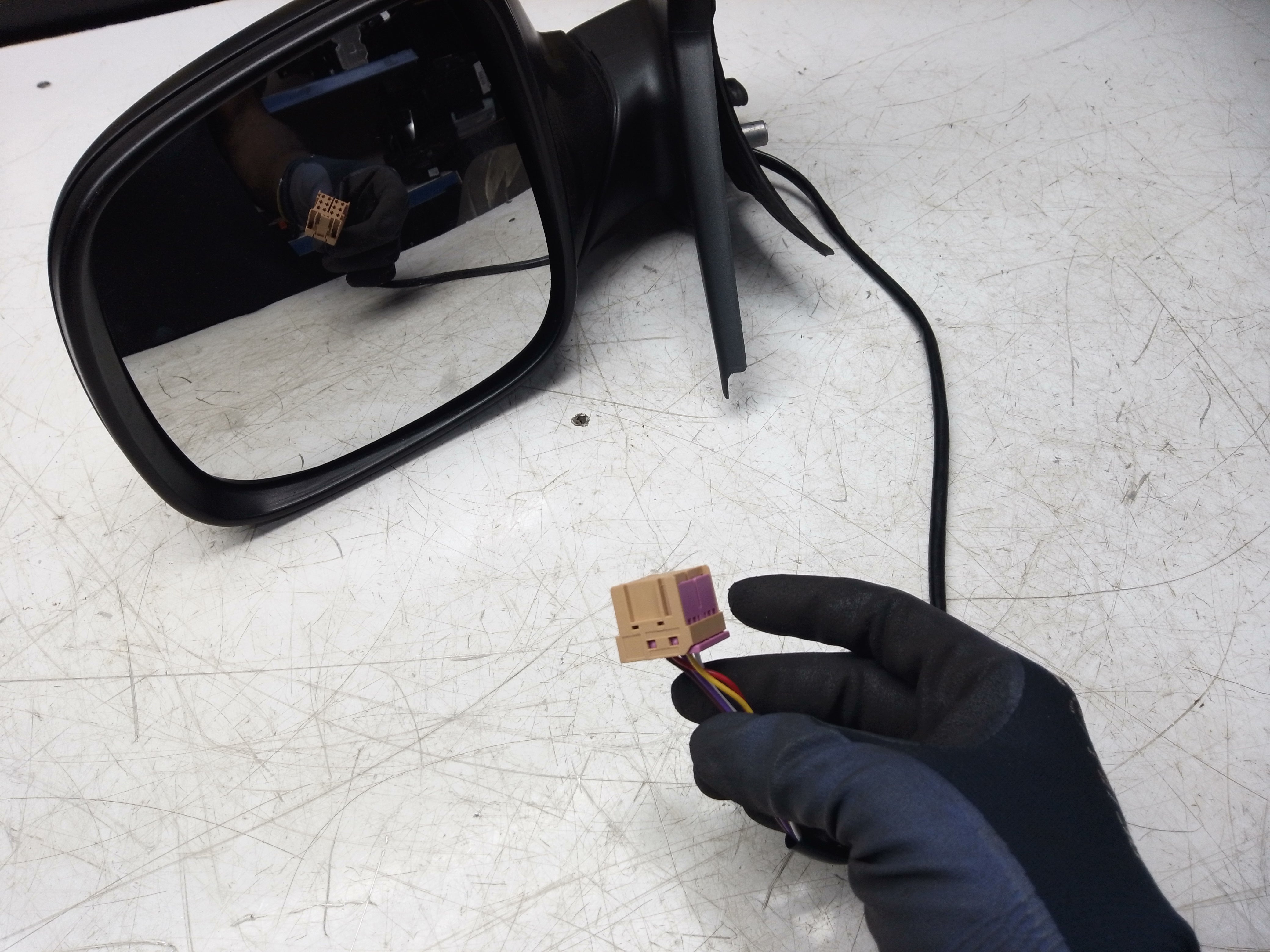 Volkswagen Transporter T5 2010–2015 Electric Left Wing Mirror