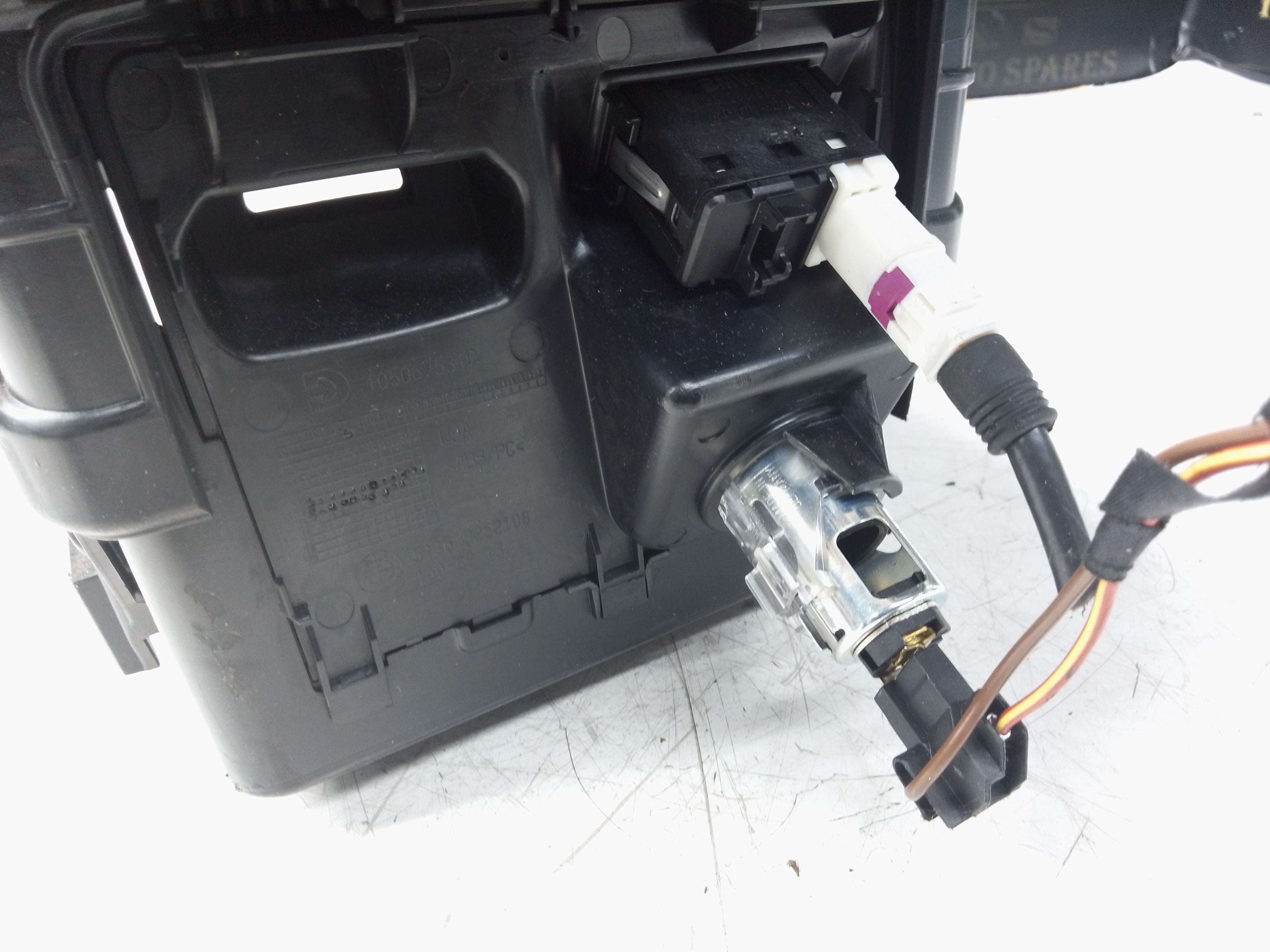 BMW X5 F15 2013-2018 Armrest Centre Console (9251992)