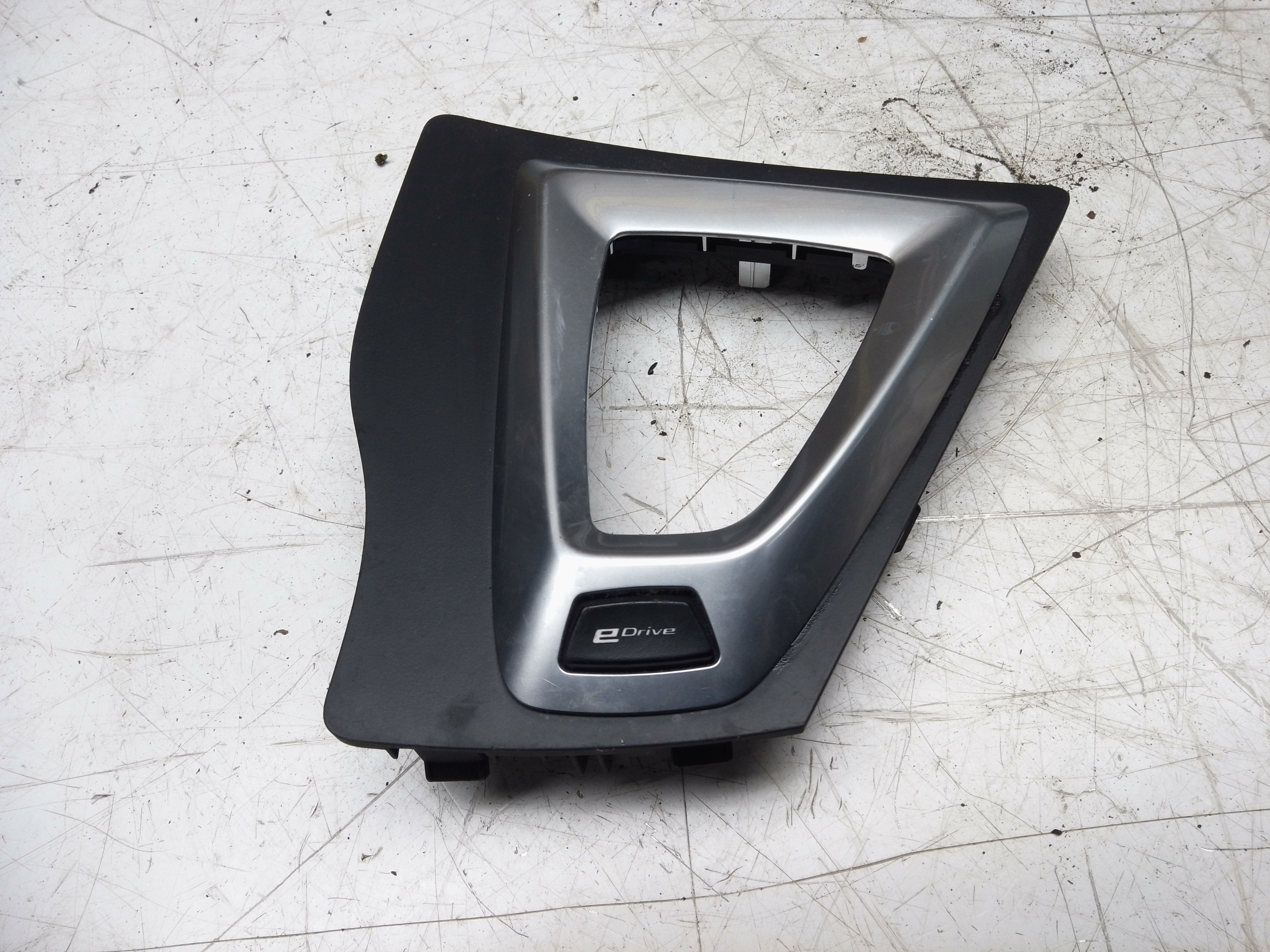 BMW 3 Series F30 LCI Hybrid 330e Gear Selector Switch Trim Cover Panel (9368700)