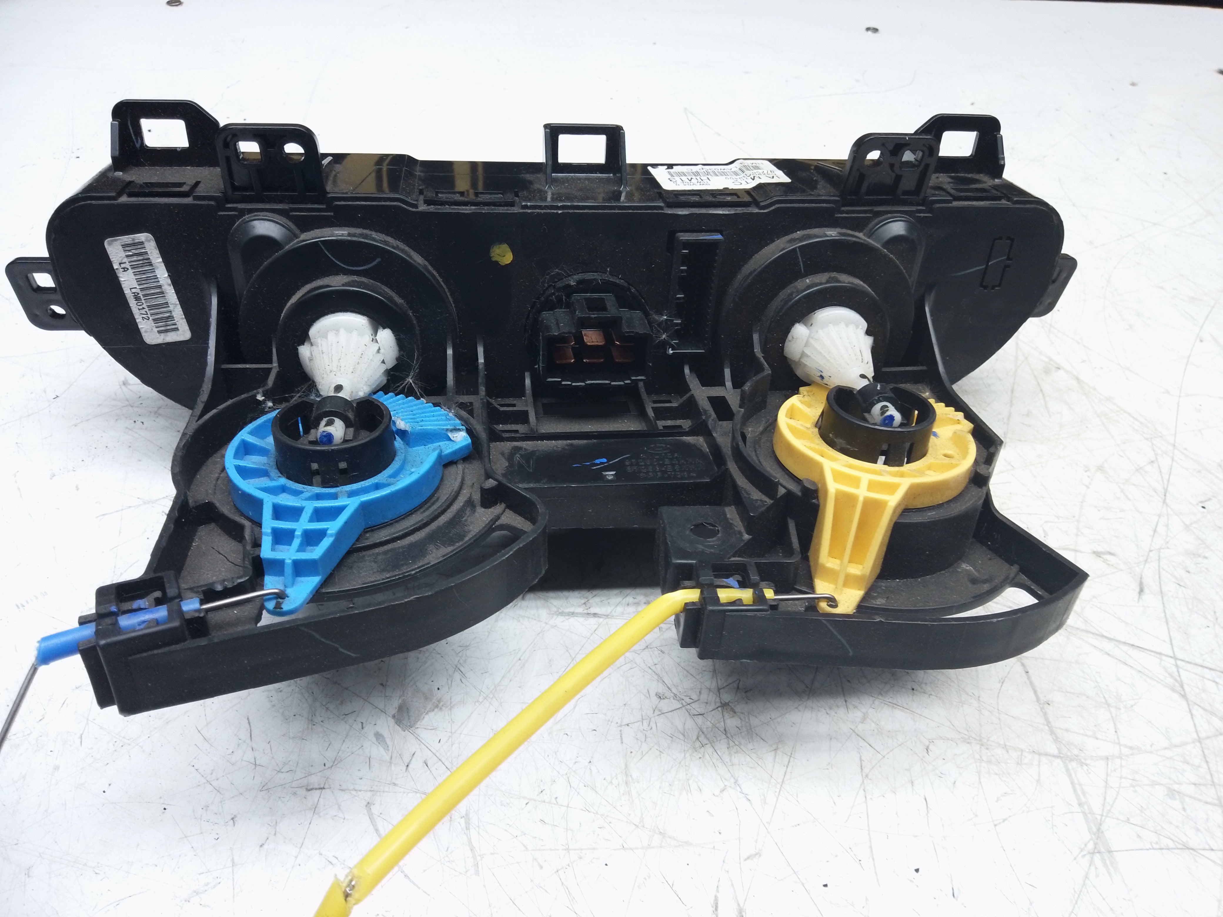 Hyundai i10 2015 A/C Heater Climate Control Panel Genuine (97250-B9400)